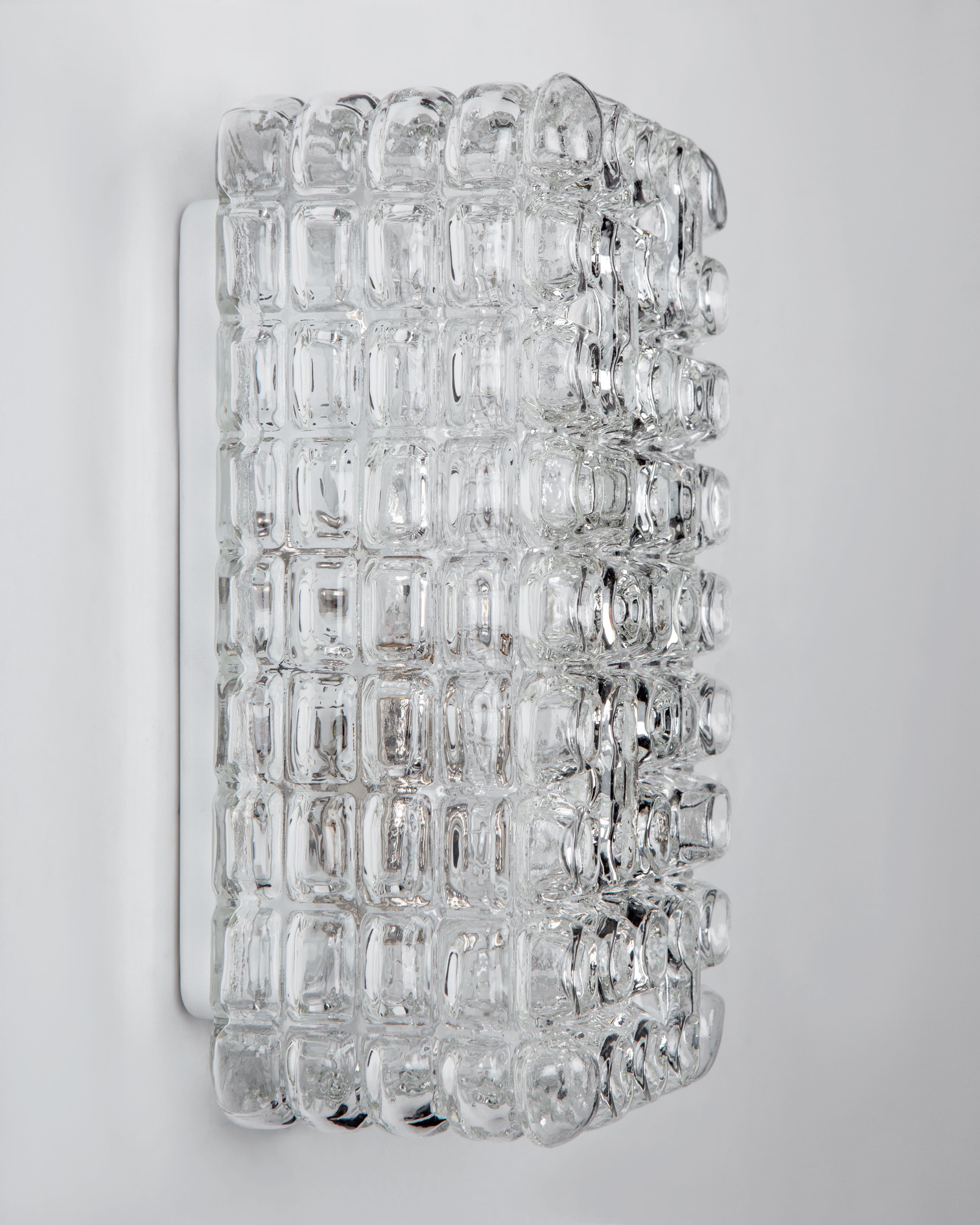 Mid-Century Modern Pair of Midcentury European Clear Rectangular Bubble Glass Sconces, Circa 1970s For Sale