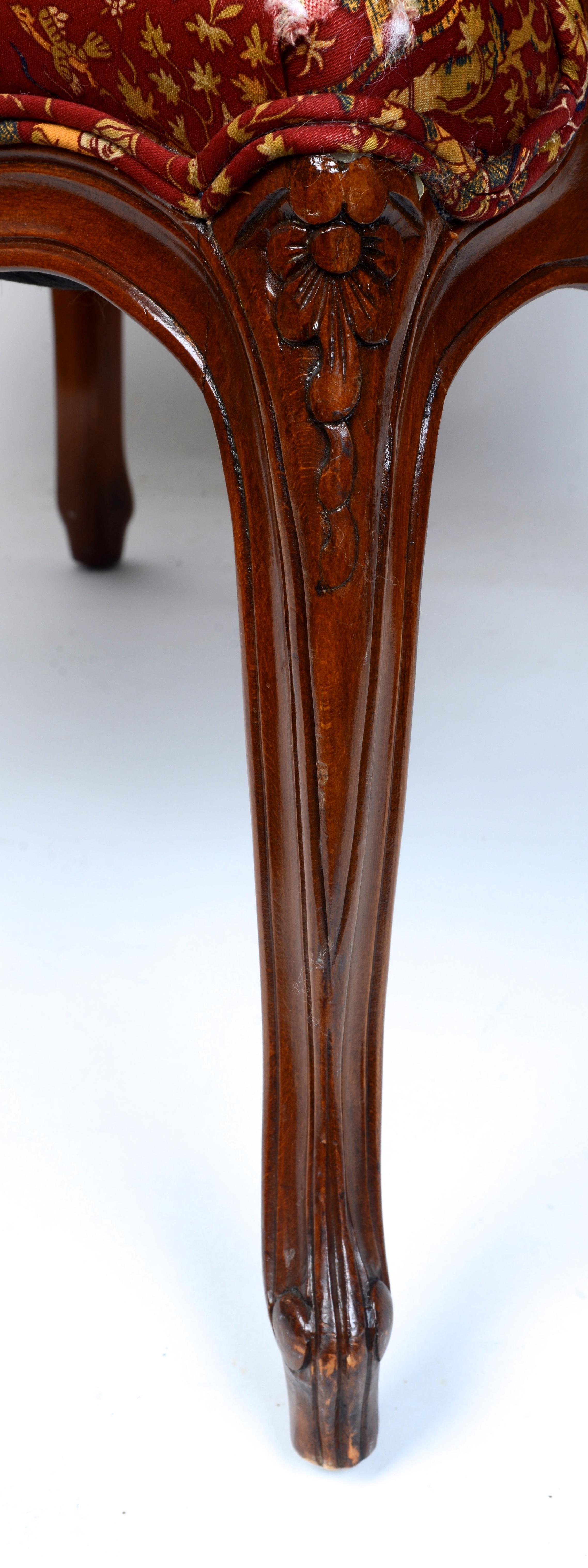 Tappezzeria Coppia di Fauteuil à la Reine della metà del secolo scorso con splendida tappezzeria Chinoiserie in vendita