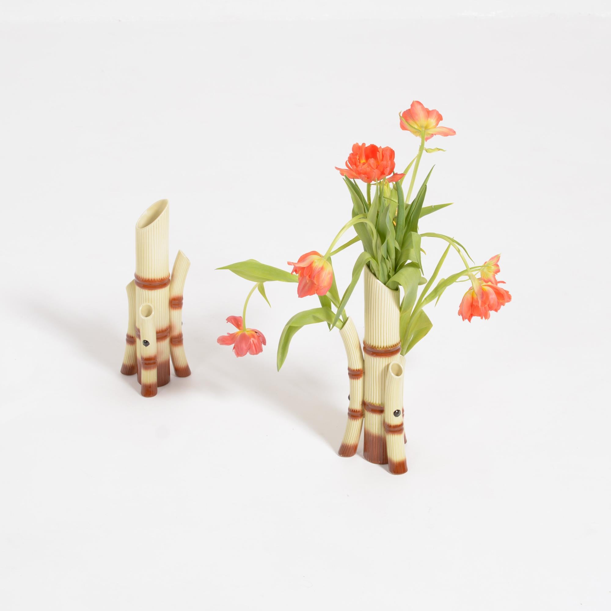 Coppia di vasi in bambù finto di metà secolo in vendita