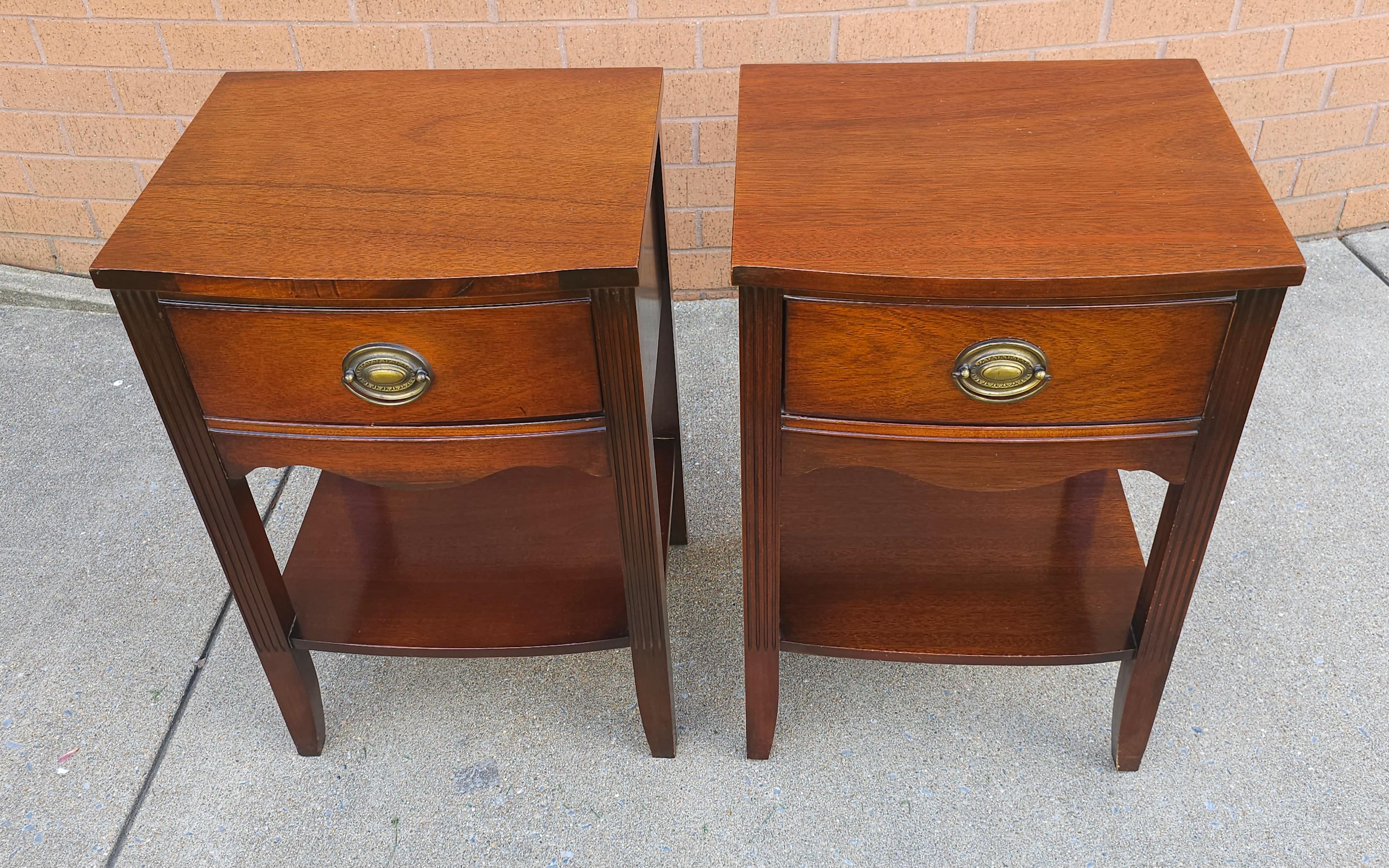 Pair of Mid Century Federal Style Mahogany Night Stands For Sale 2