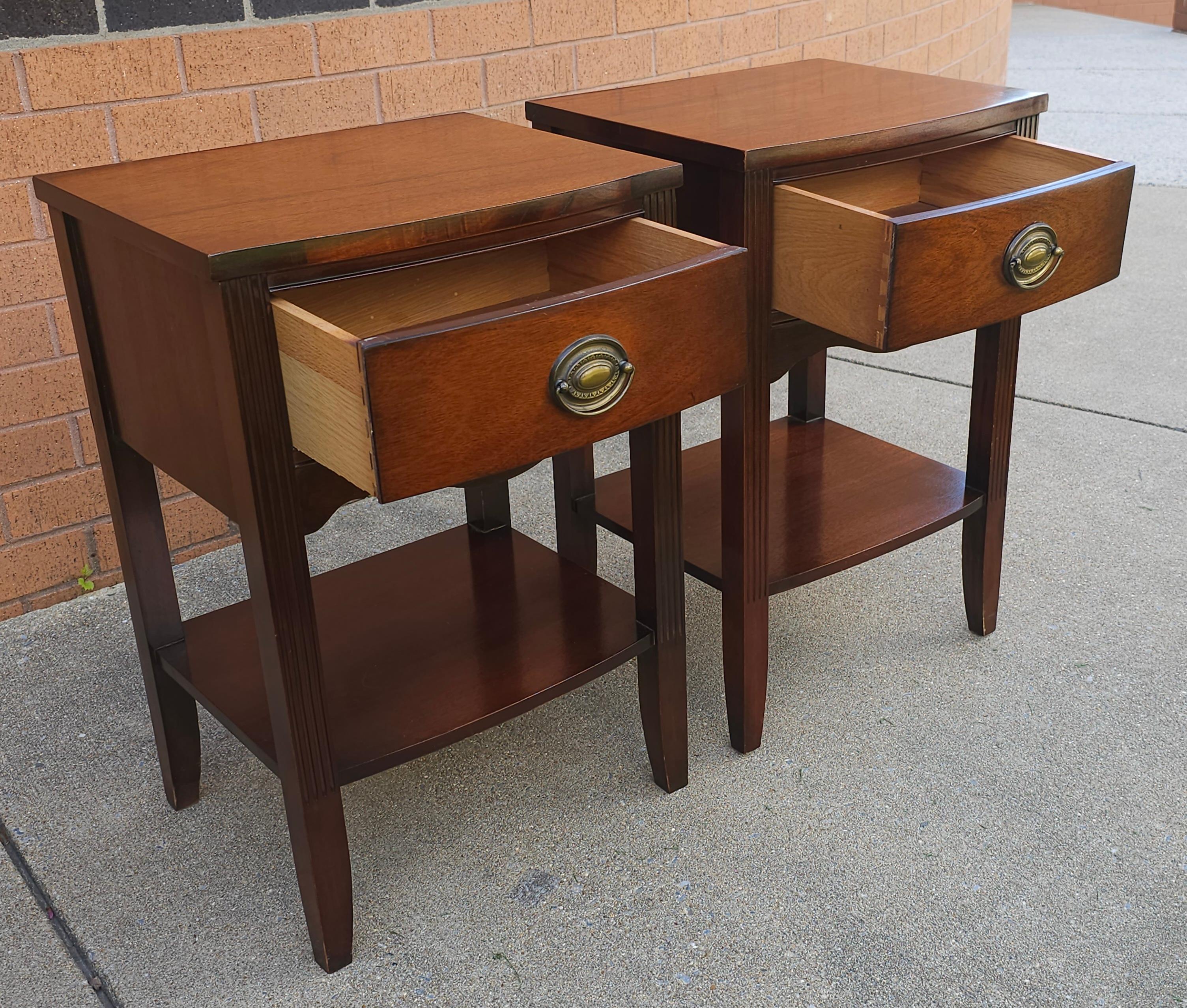 Pair of Mid Century Federal Style Mahogany Night Stands For Sale 3