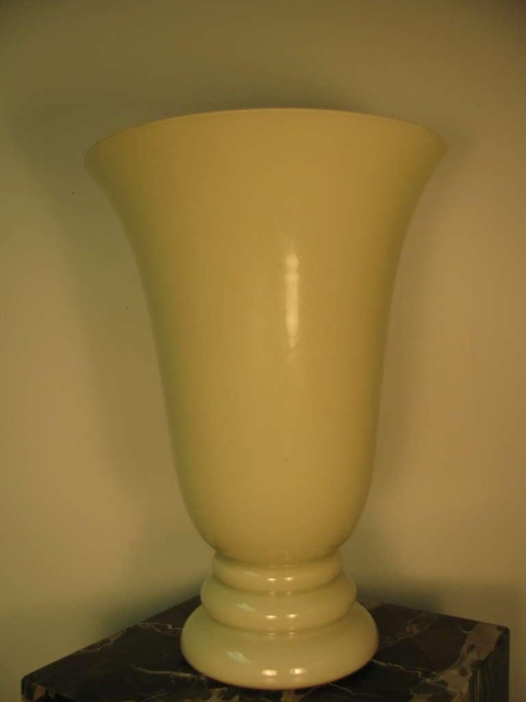 Pair of Mid-Century French Cased Glass Handblown Table Lamps Cvv Vianne Co In Good Condition For Sale In Port Jervis, NY