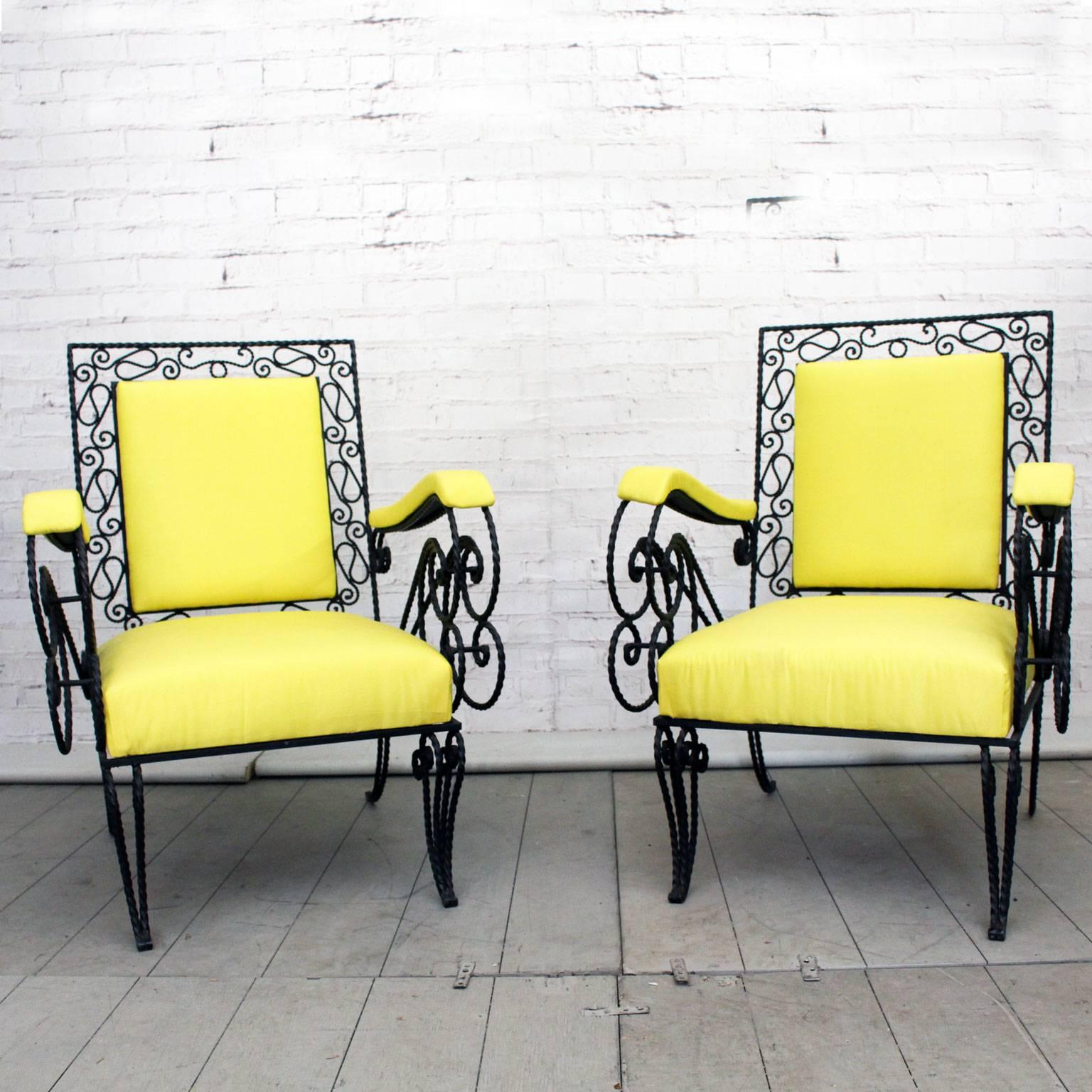 Pair of Mid Century French Decorative Black Wrought Iron 1950s Armchairs For Sale 3