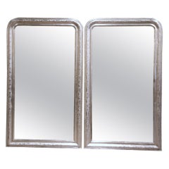 Paire de miroirs muraux Louis Philippe français du milieu du siècle dernier