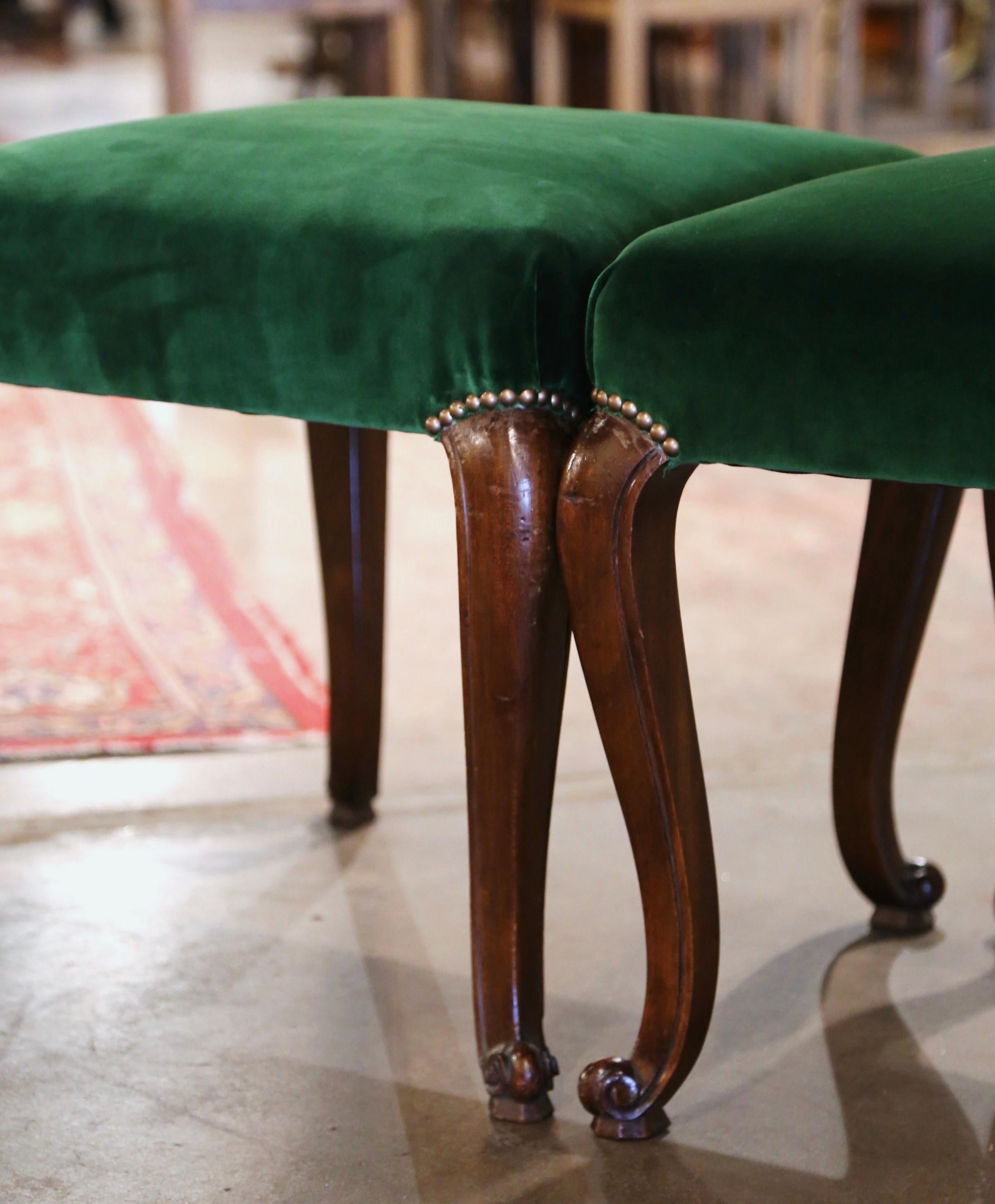 Hand-Carved Pair of Mid-Century French Louis XV Carved Walnut and Green Velvet Stools For Sale