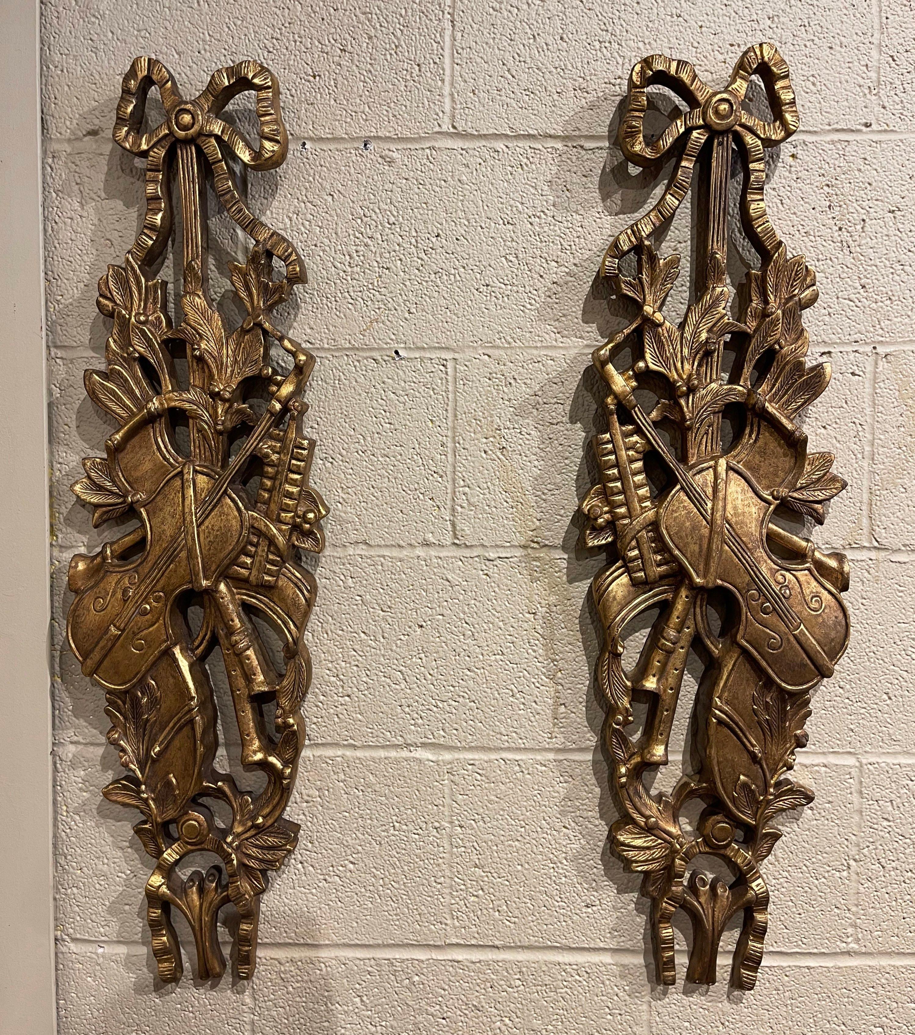 Giltwood Pair of Mid-Century French Louis XVI Carved Gilt Music Instruments Wall Trophies For Sale