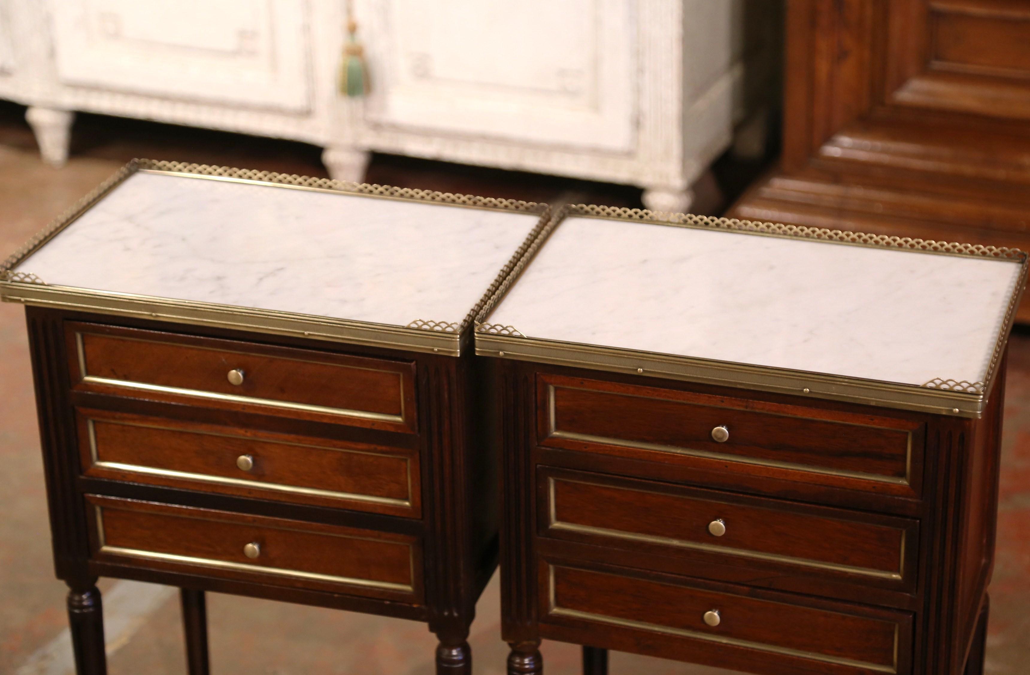 Pair of Mid-Century French Louis XVI Marble Top Mahogany Nightstands Chests In Excellent Condition In Dallas, TX