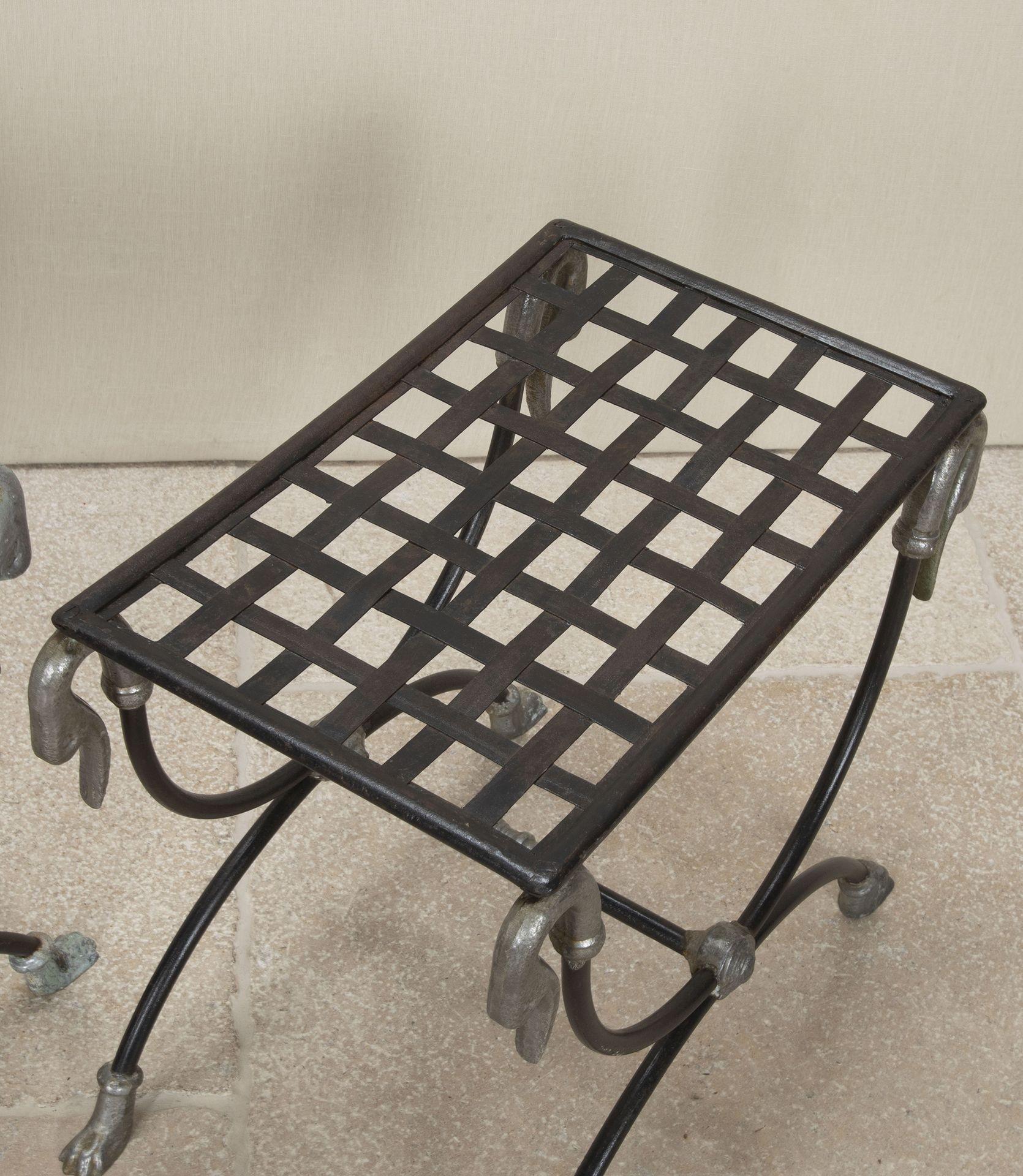 Pair of Mid-Century French Maison Jansen Style Curule Stools In Good Condition For Sale In Gloucestershire, GB