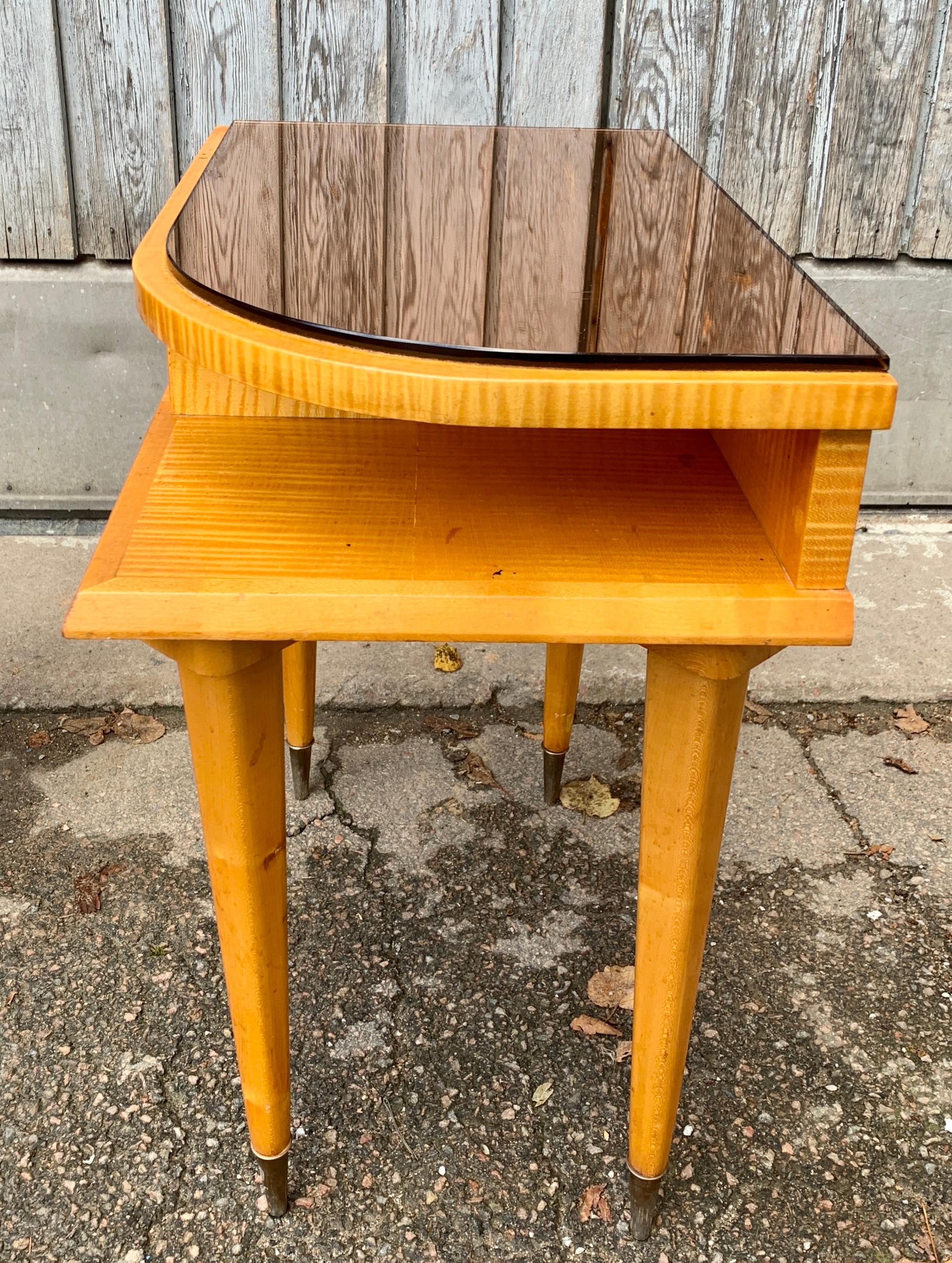 Pair of Mid-Century French Nightstands In Birch Wood For Sale 12