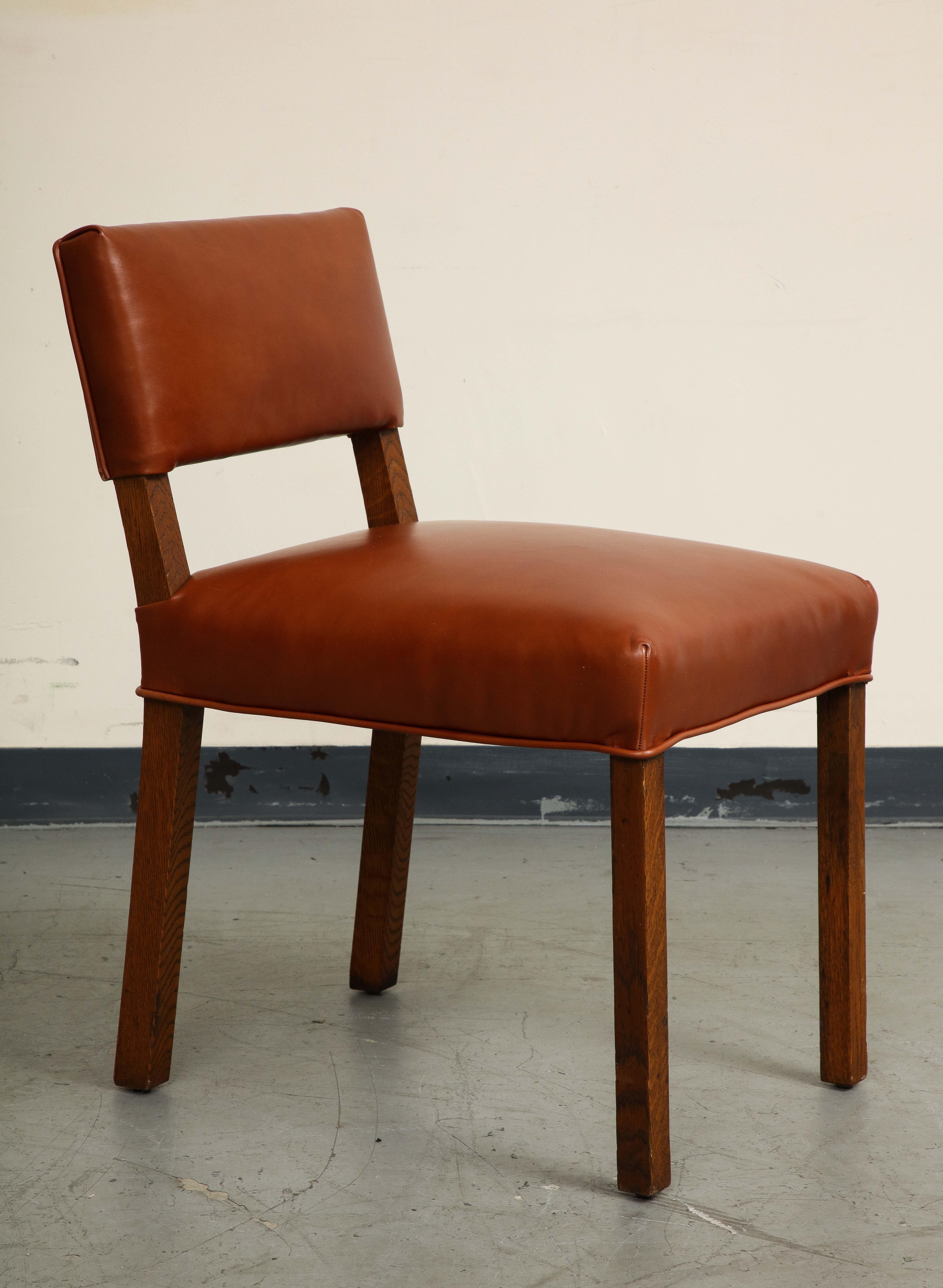 Mid-Century Modern Pair of Mid-Century French Oak and Brown Leather Side Chairs For Sale