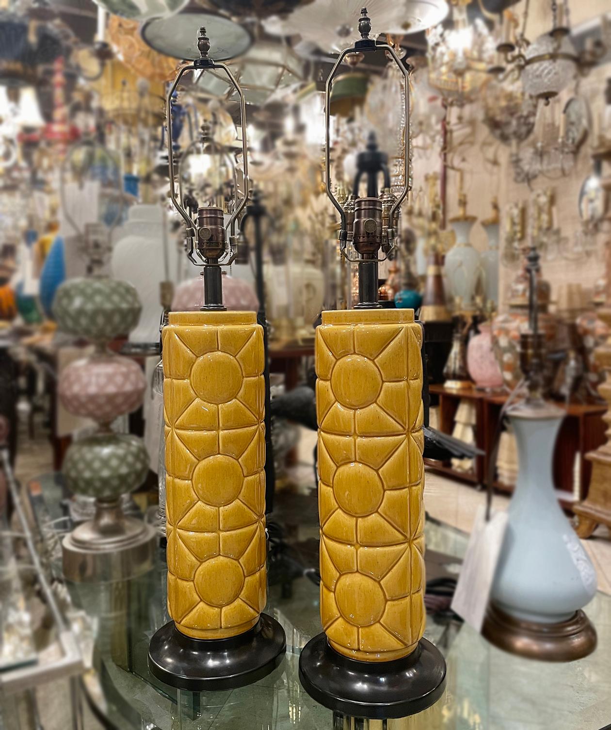 Mid-20th Century Pair of Mid Century French Porcelain Lamps For Sale