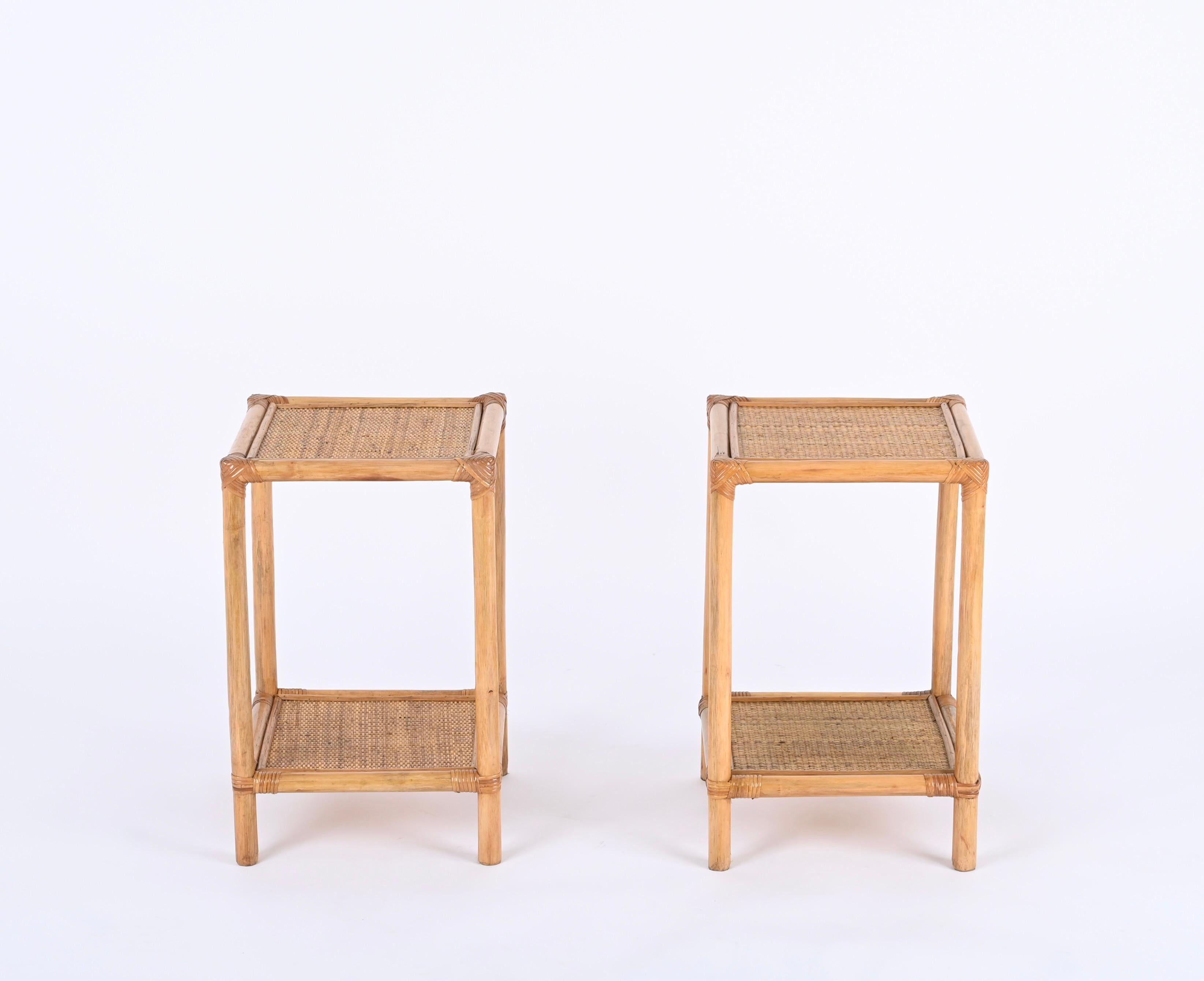 Gorgeous pair of Mid-Century nightstands in bamboo, wicker and woven rattan. These lovely bedside tables were designed in Italy during the 1970s.

These gorgeous square nightstands are fully made in bamboo canes, the two shelves are enriched inside