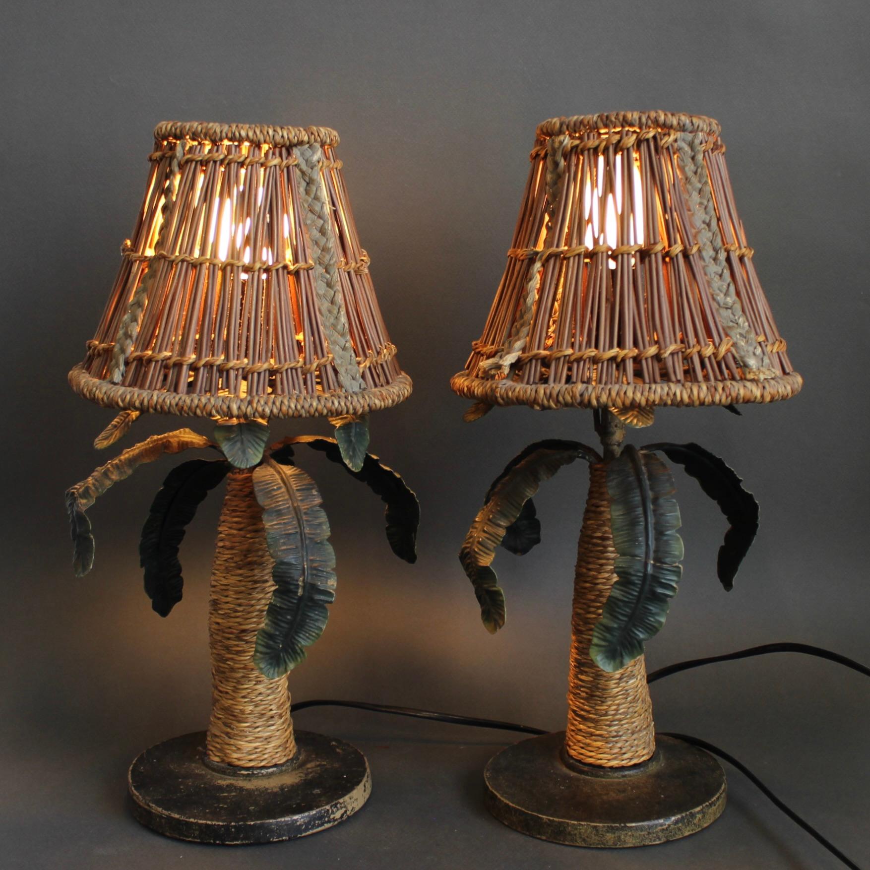 Pair of Mid-Century French Tôle Palm Tree Table Lamps (circa 1960s) In Fair Condition For Sale In London, GB