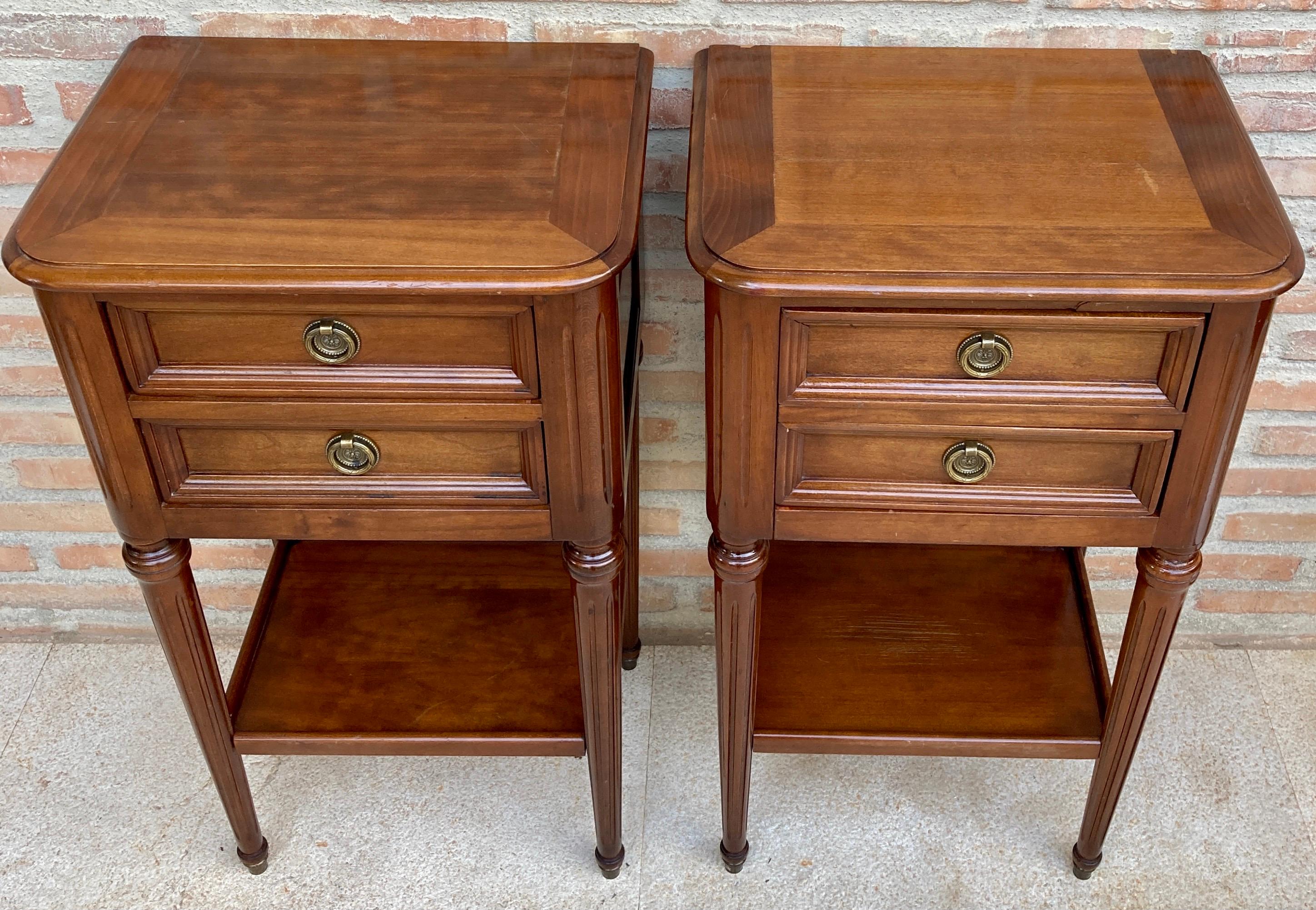 20th Century Pair of Mid-Century French Walnut Nightstands with Two Drawers and One Low Shelf