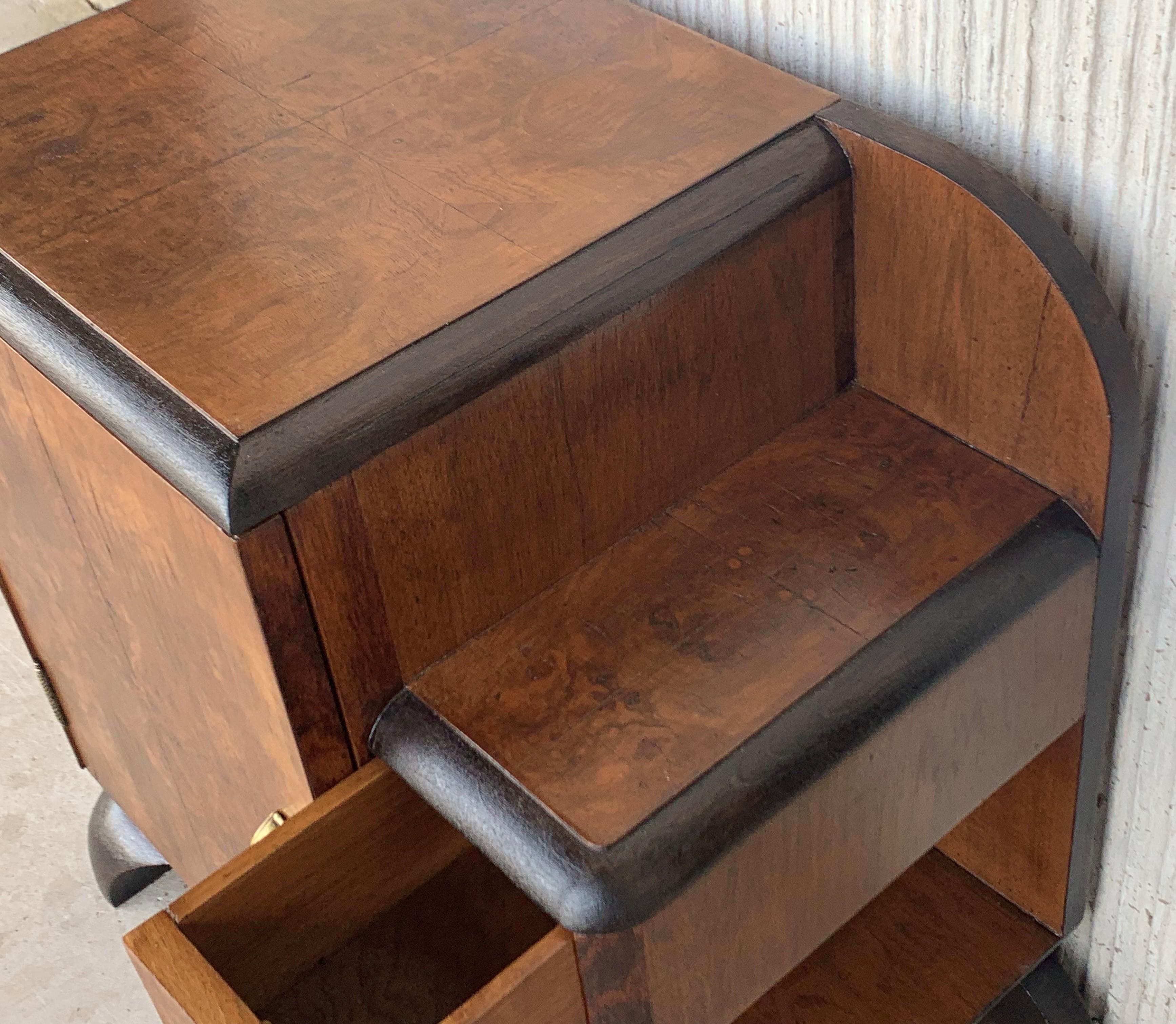 Pair of Midcentury Front Nightstands with Original Hardware and Ebonized Base 8