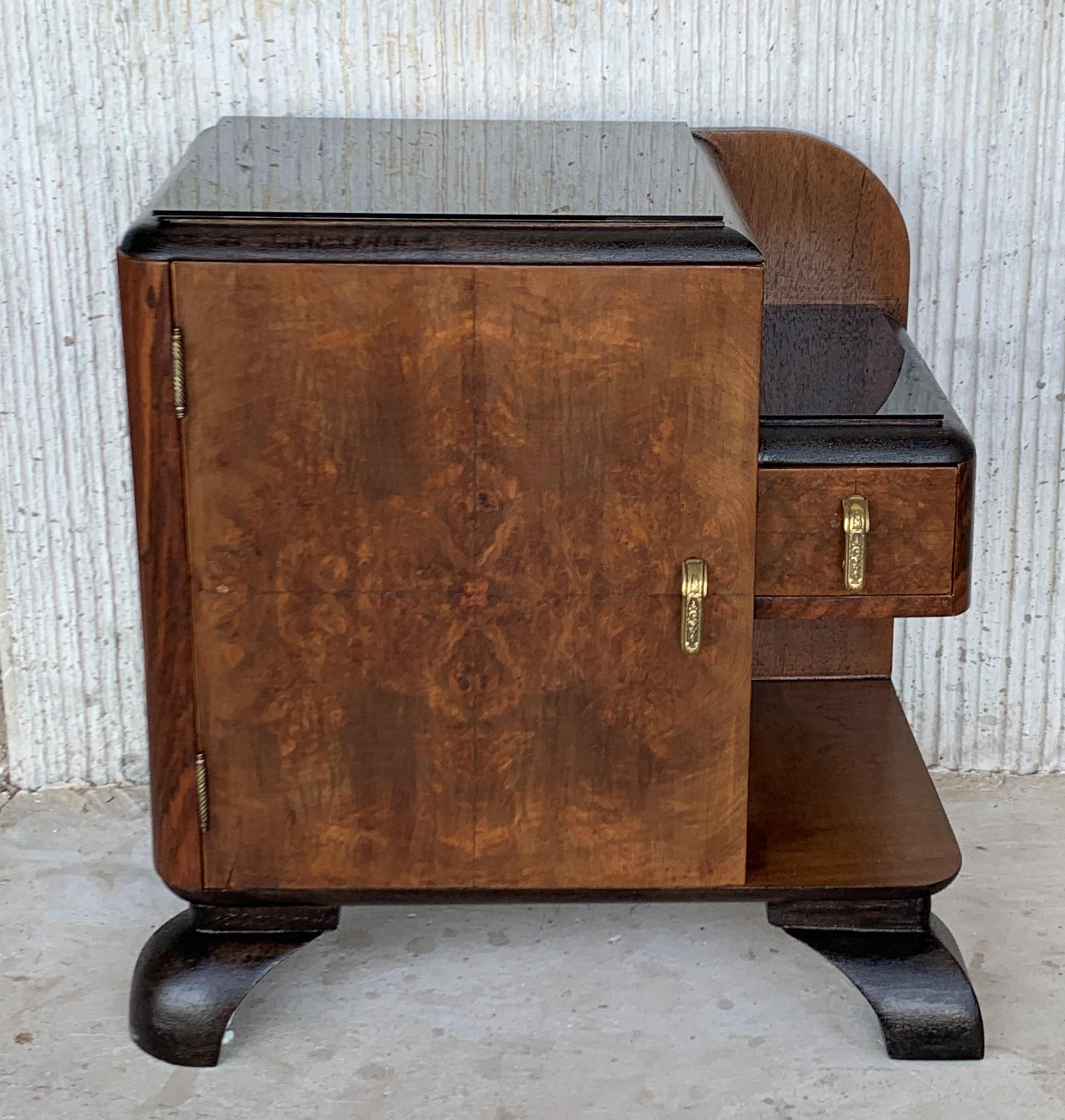 Pair of Midcentury Front Nightstands with Original Hardware and Ebonized Base 1