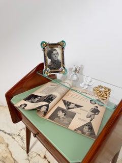 Paar deutsche Putten aus weißem Porzellan, Mitte des Jahrhunderts, Cherub-Ringhalter-Figuren, 1