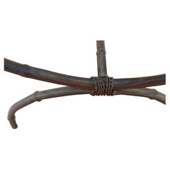 Paire de tables d'appoint ou de chevet en faux bambou doré du milieu du siècle dernier