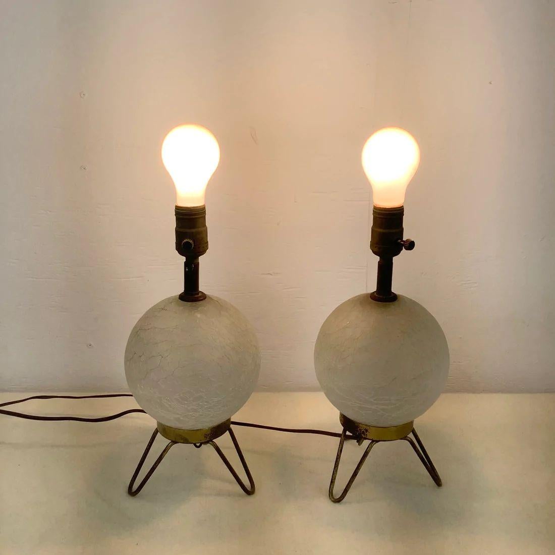 Pair of Midcentury Glass and Brass Globe Table Lamps 3