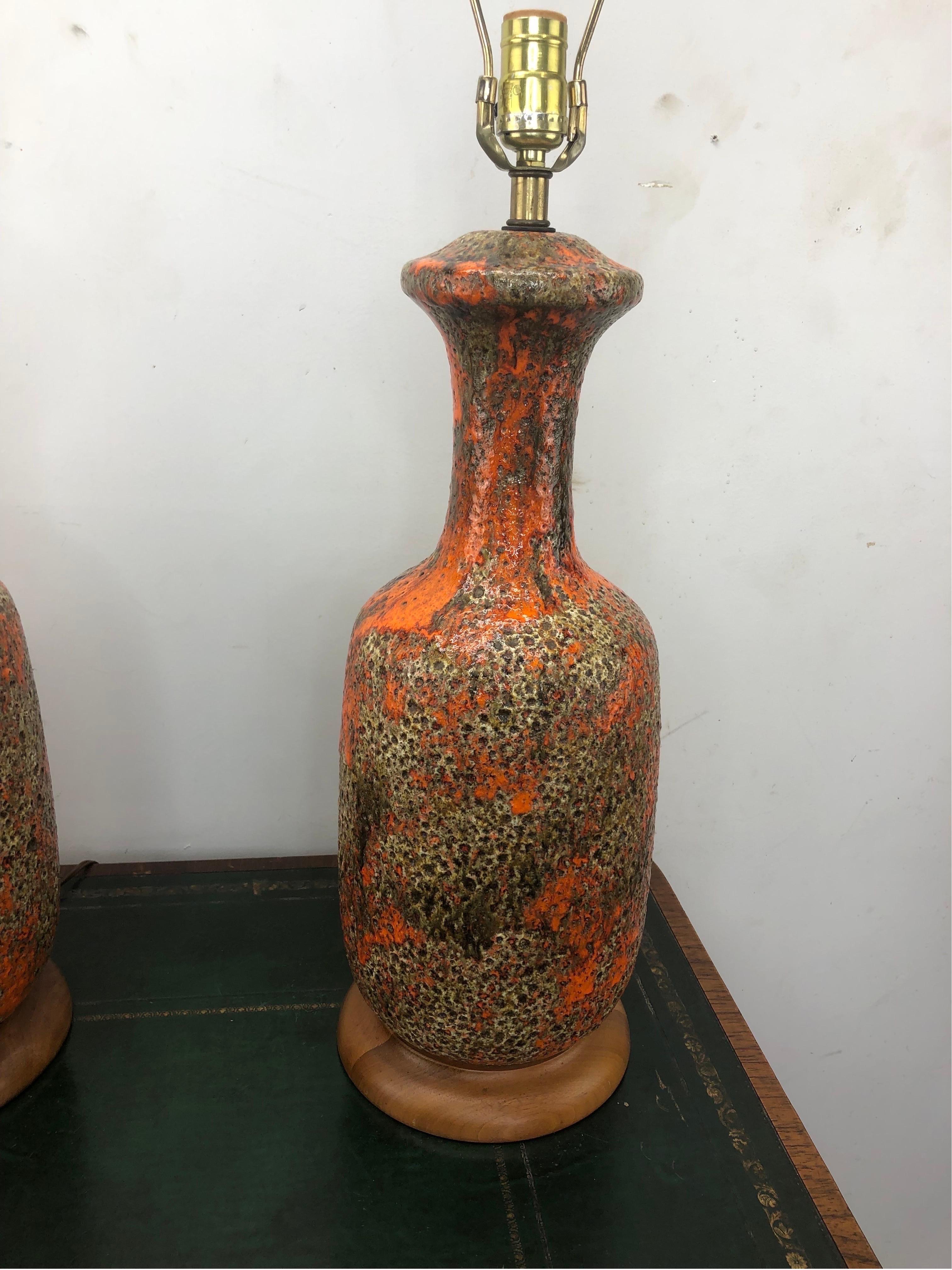 20th Century Pair of Mid-Century Glazed Orange Lava Lamps For Sale