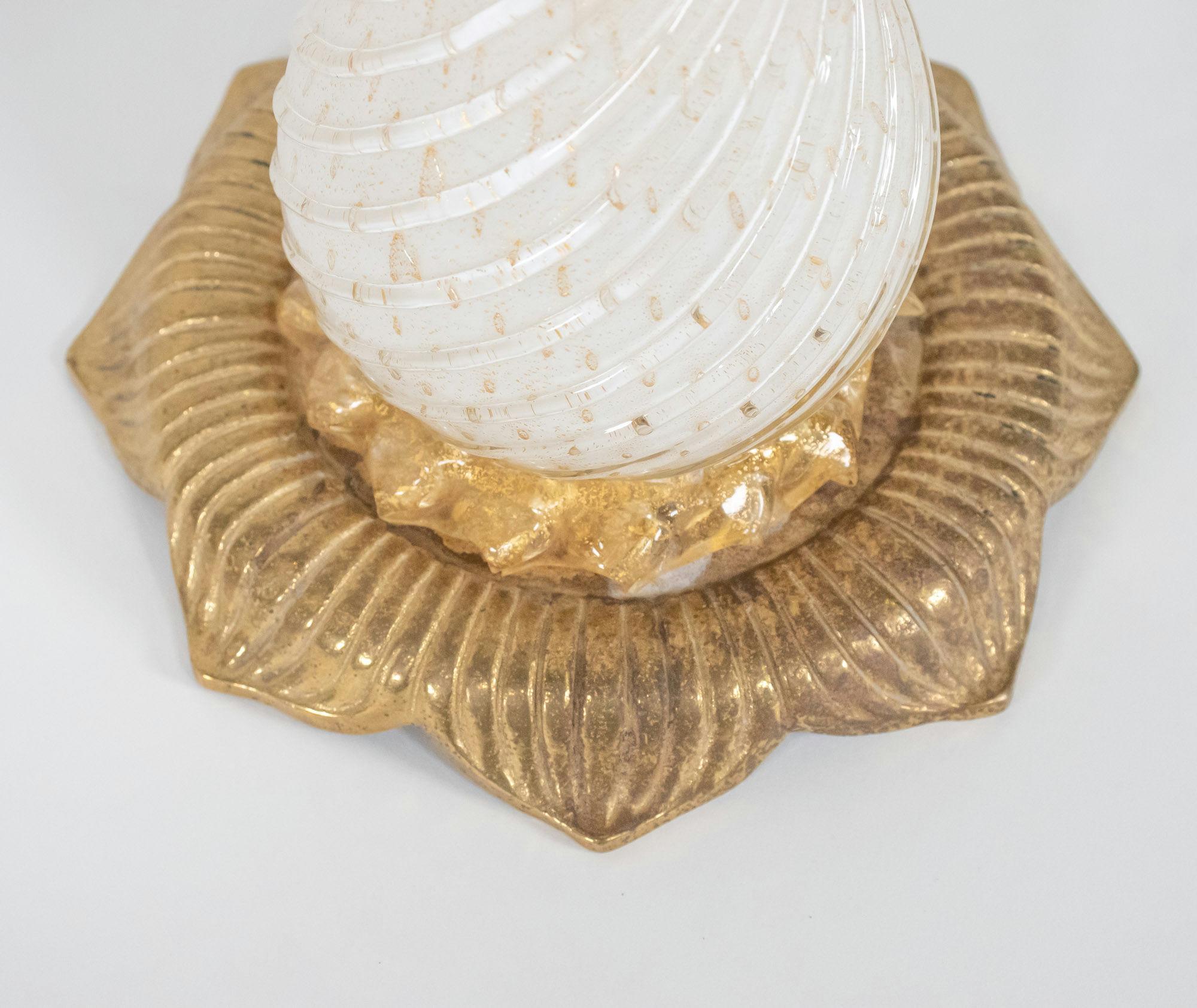 Coppia di lampade da tavolo di metà secolo in avventurina d'oro e bianco di Murano in vendita 5