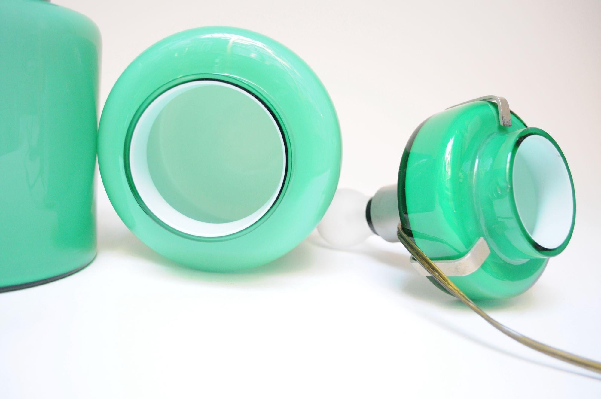 Paire de lampes de bureau du milieu du siècle dernier en verre soufflé vert d'après Luciano Vistosi en vente 8