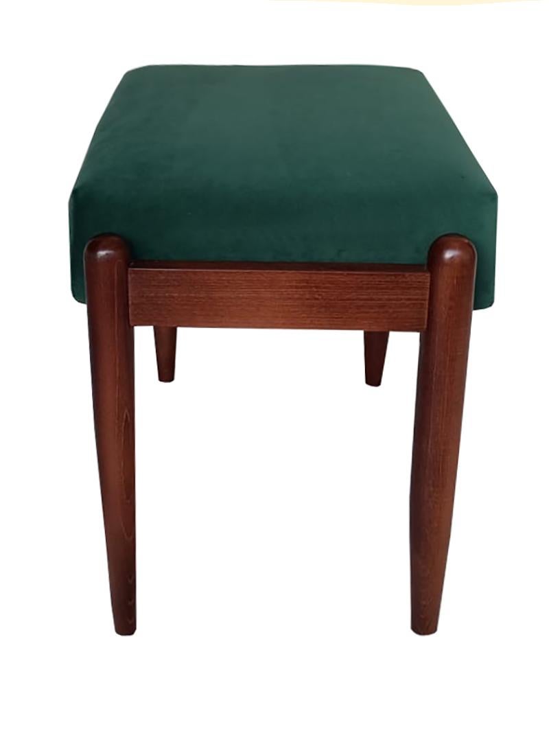 Polonais Paire de tabourets vintage en velours vert du milieu du siècle, Edmund Homa, 1960 en vente