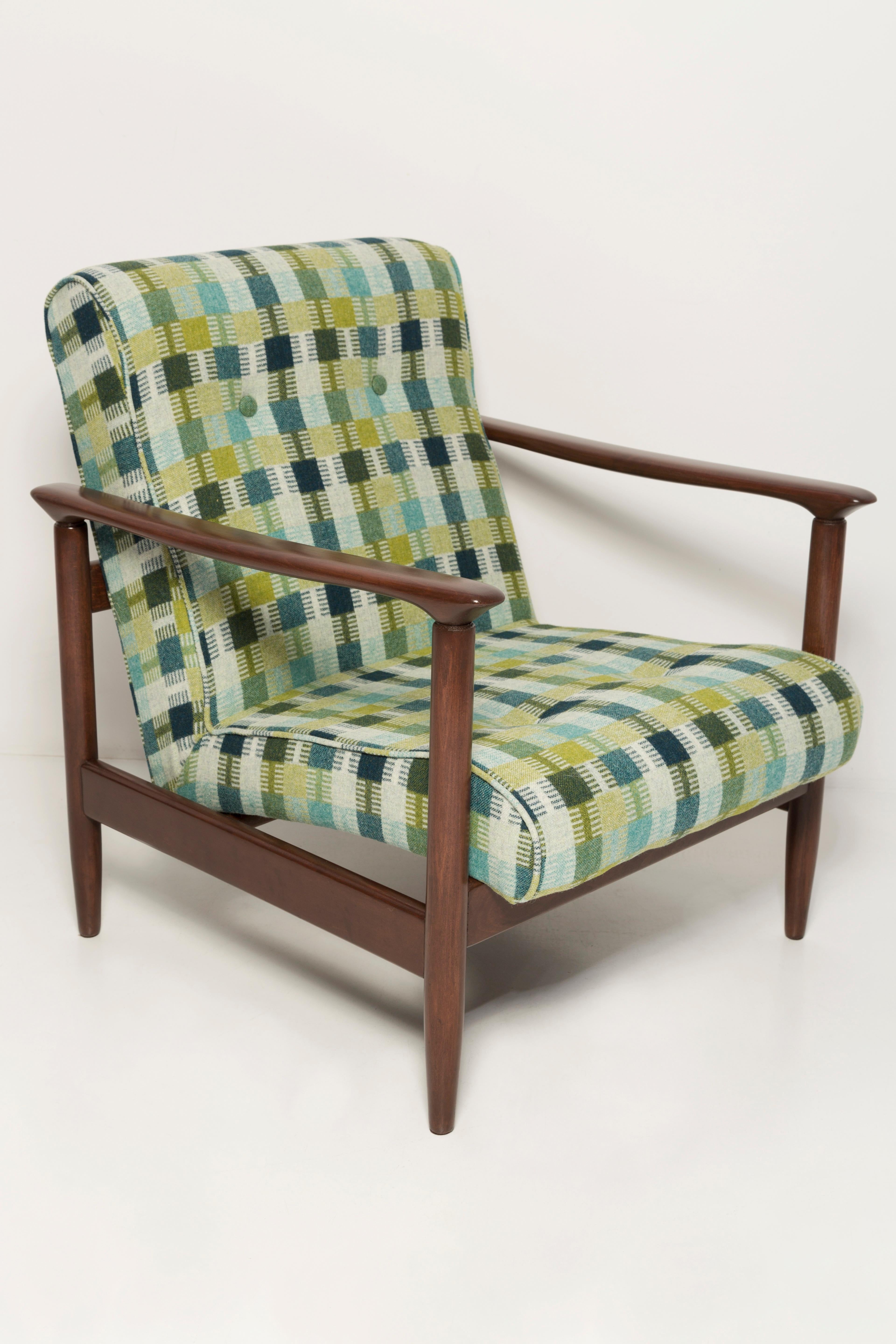 Mid-Century Modern Pair of Mid-Century Green Wool Armchairs, GFM 142, Edmund Homa, Europe, 1960s For Sale