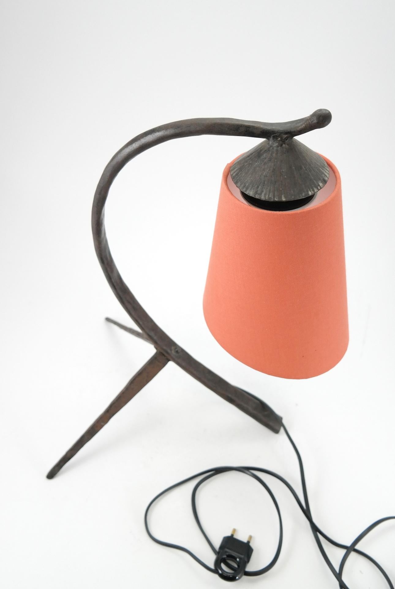 20th Century Pair of Midcentury Hammered Wrought Iron Table Lamp with Coral Lampshade, 1970
