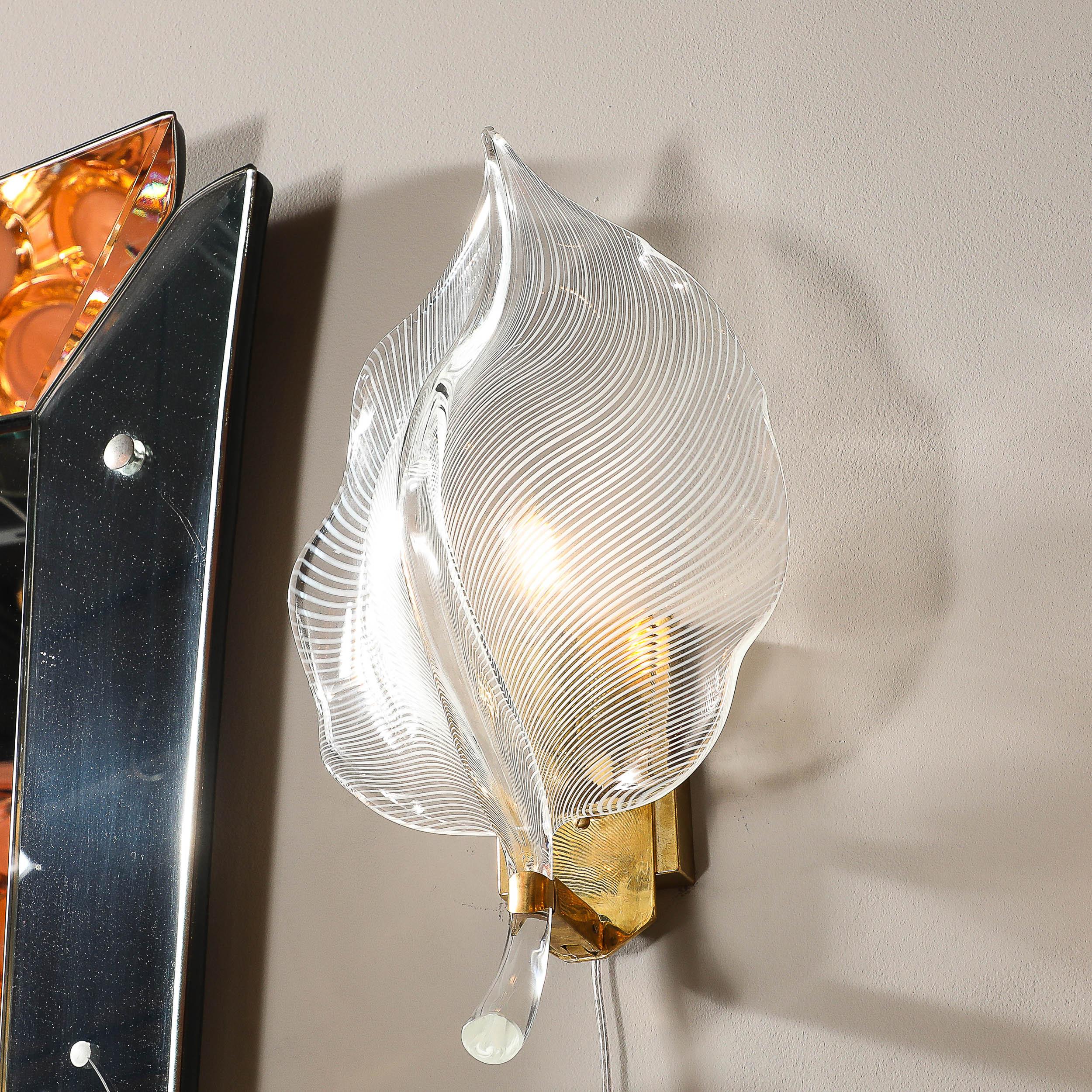Paire d'appliques à feuilles striées en verre de Murano soufflé à la main du milieu du siècle dernier par Franco Luce en vente 3
