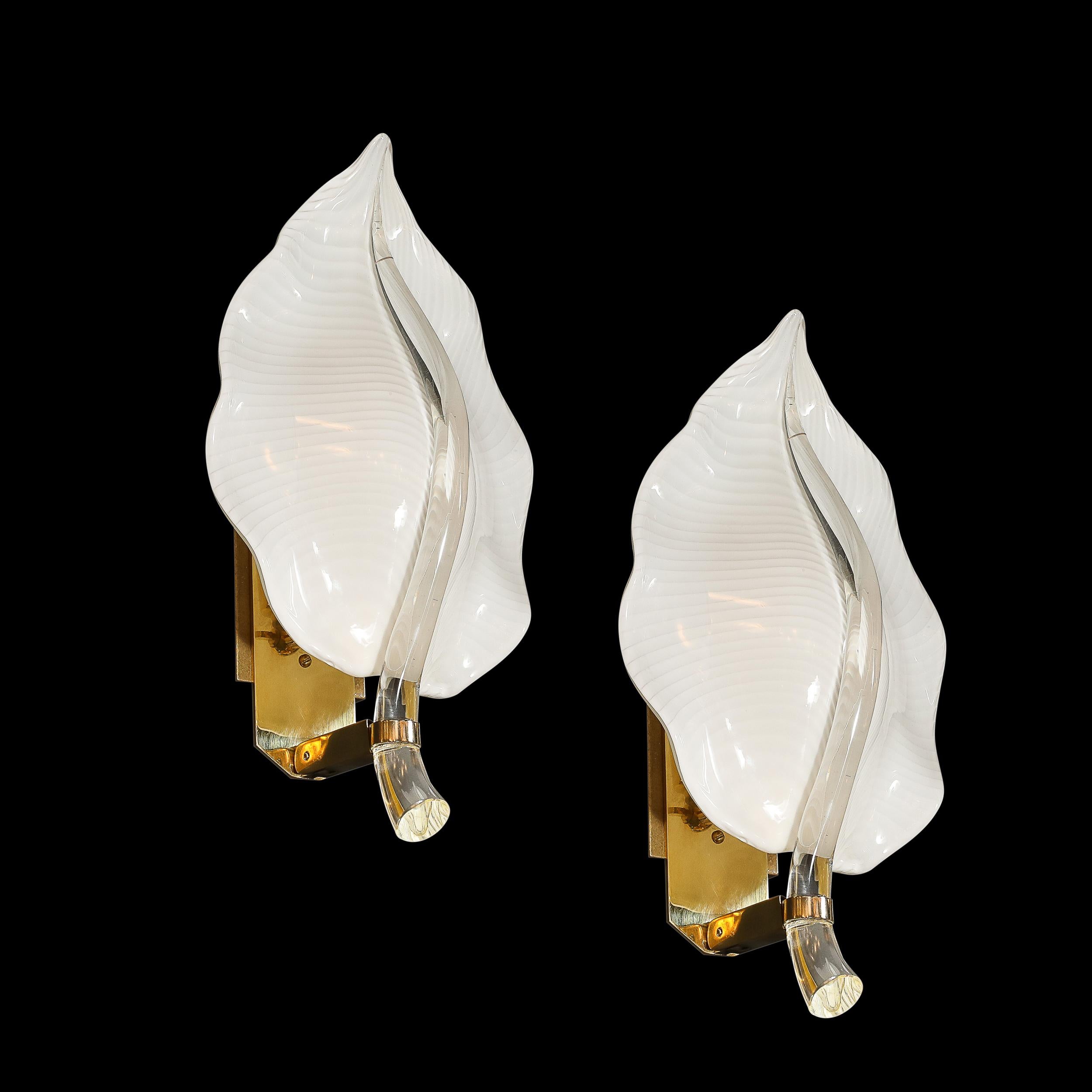 Mid-Century Modern Pair of Mid-Century Hand-Blown Murano Glass Striated Leaf Sconces by Franco Luce For Sale