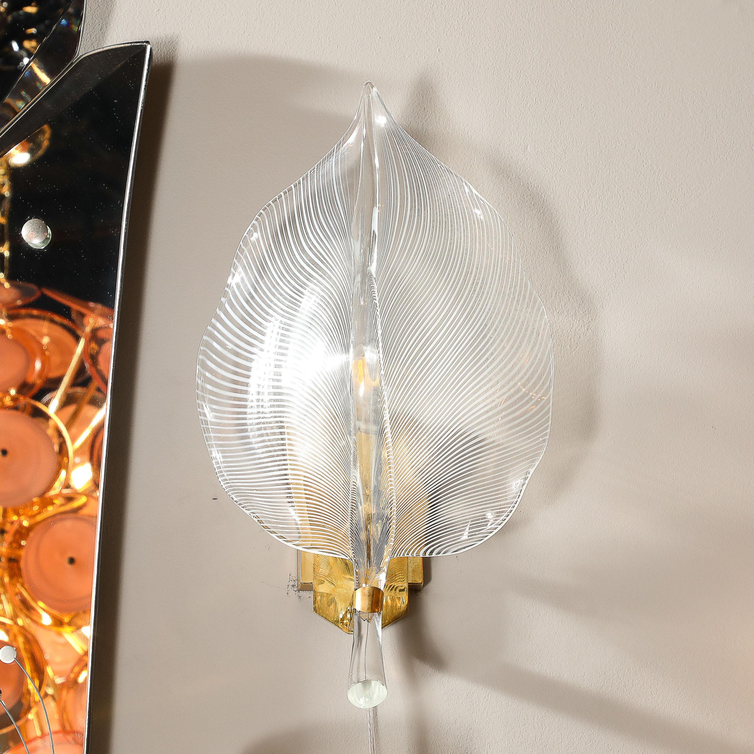 Paire d'appliques à feuilles striées en verre de Murano soufflé à la main du milieu du siècle dernier par Franco Luce en vente 7