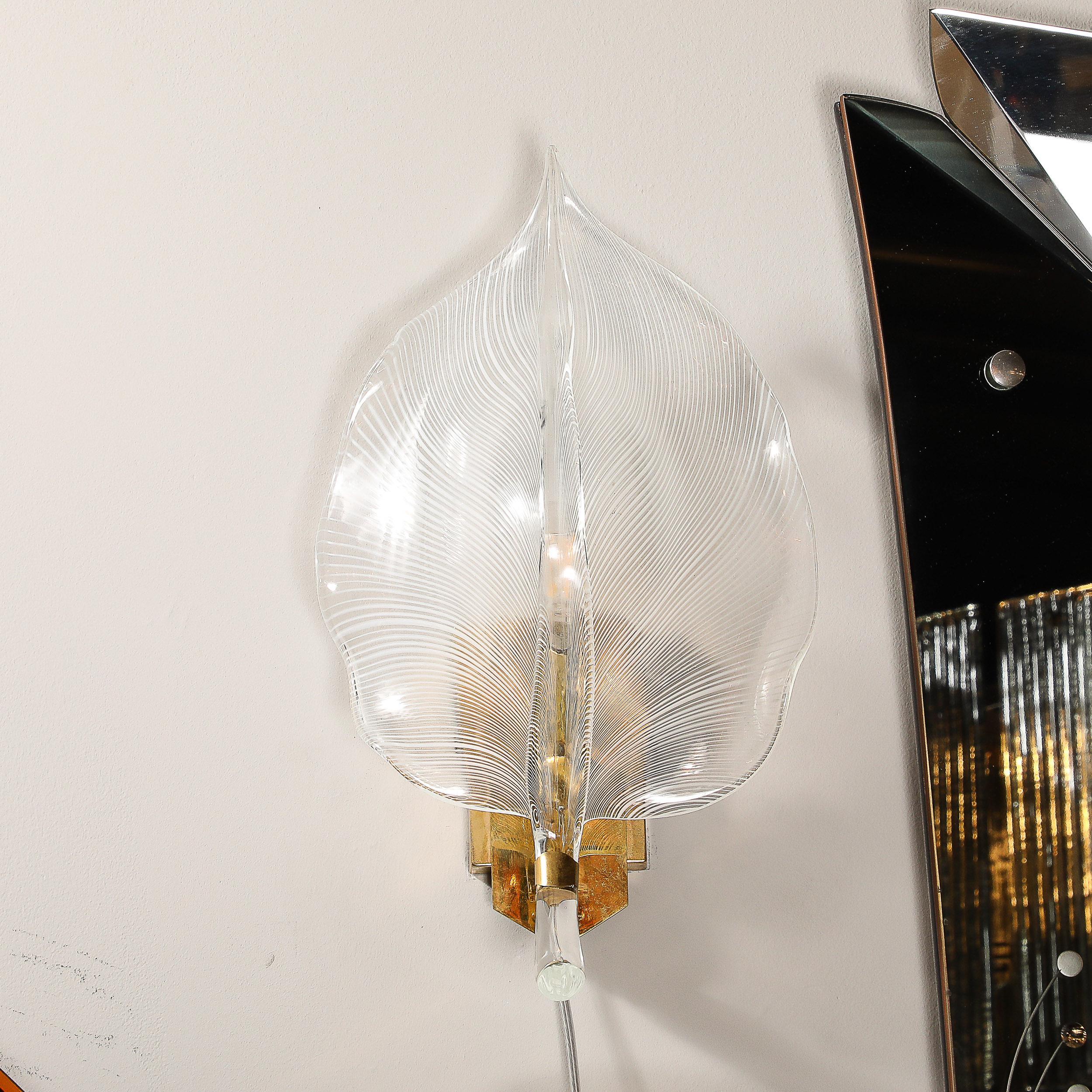 Paire d'appliques à feuilles striées en verre de Murano soufflé à la main du milieu du siècle dernier par Franco Luce en vente 11