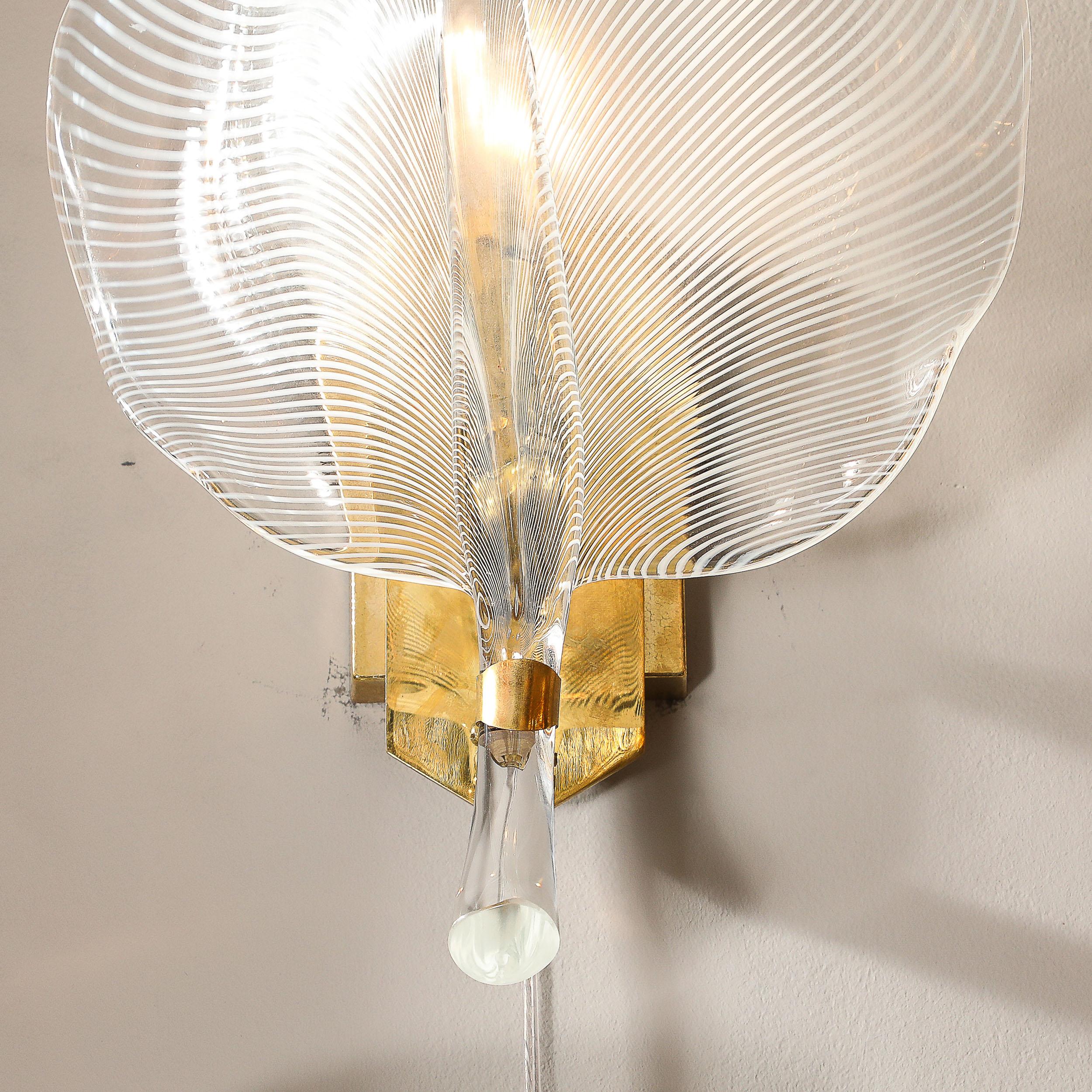 Paire d'appliques à feuilles striées en verre de Murano soufflé à la main du milieu du siècle dernier par Franco Luce en vente 1