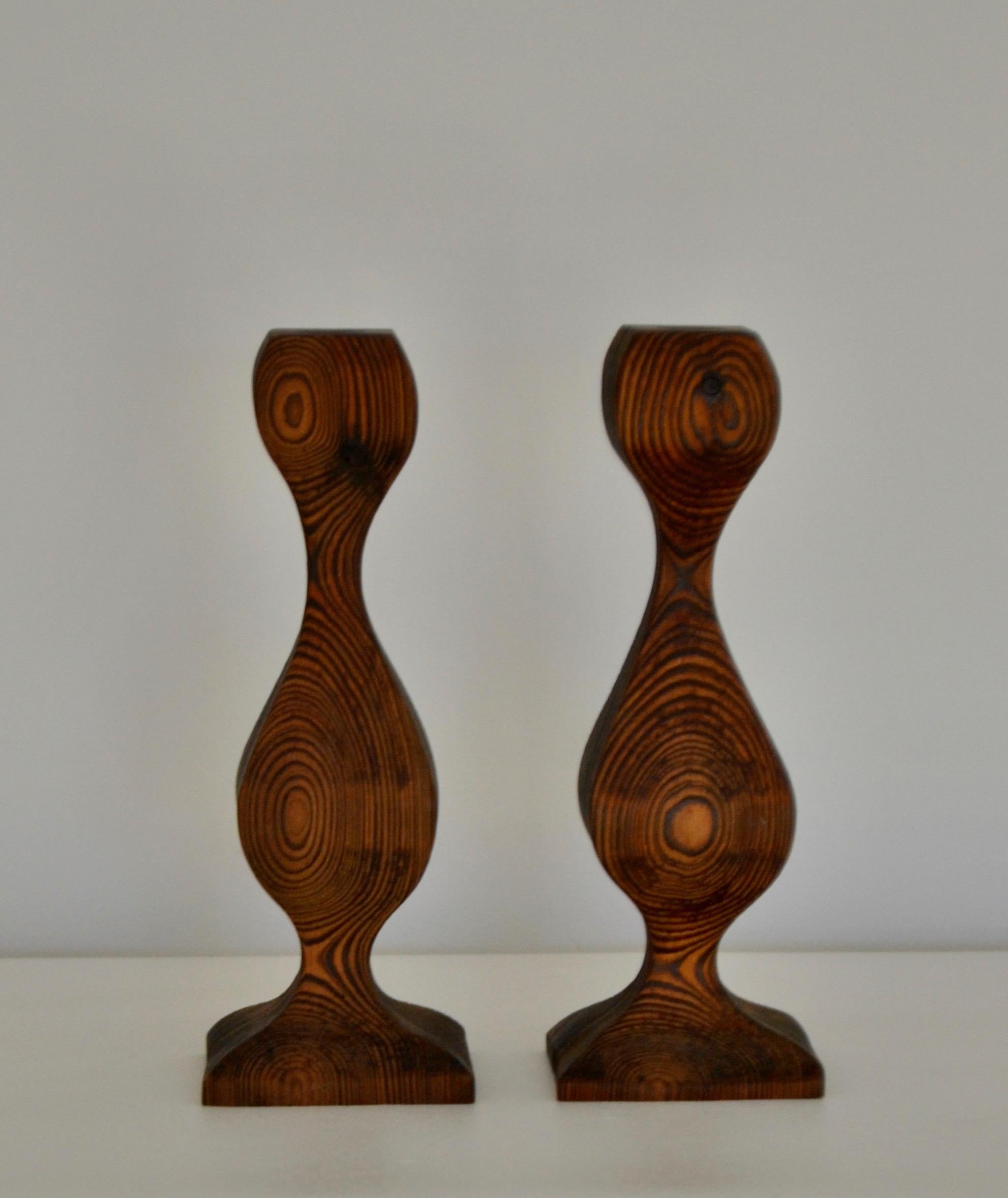 Pair of Midcentury Hand Carved Wooden Candlesticks In Good Condition For Sale In West Palm Beach, FL