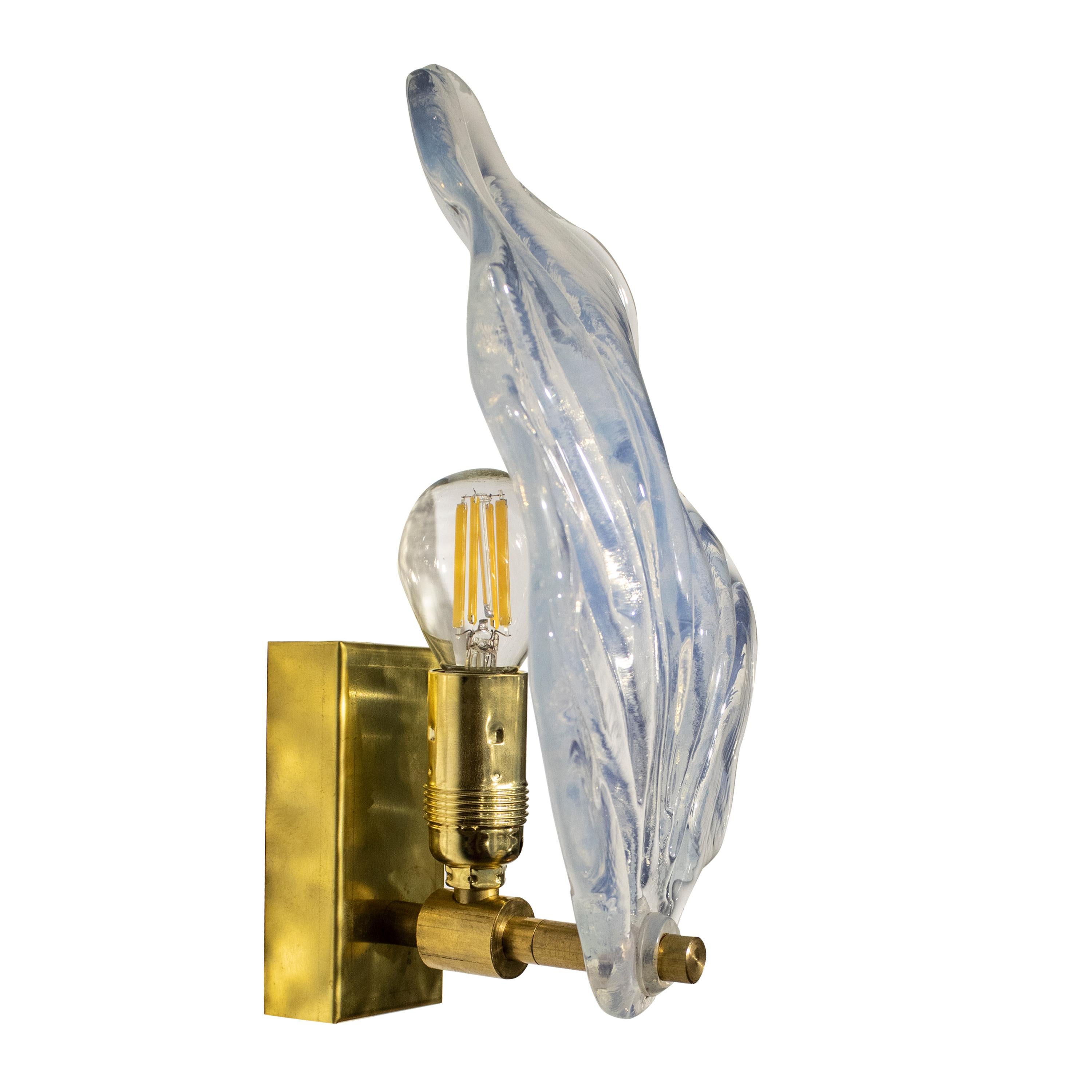 Italian Pair of Mid-Century Hand Crafted Murano Glass Leaf Sconces, Italia, 1960 For Sale