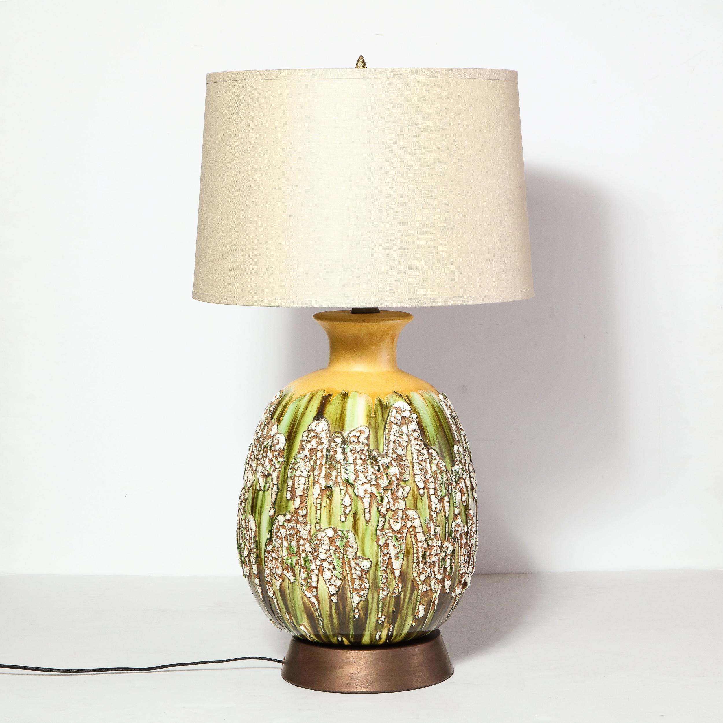 Milieu du XXe siècle Paire de lampes en céramique organique et moderne expressionniste émaillée à la main du milieu du siècle dernier en vente