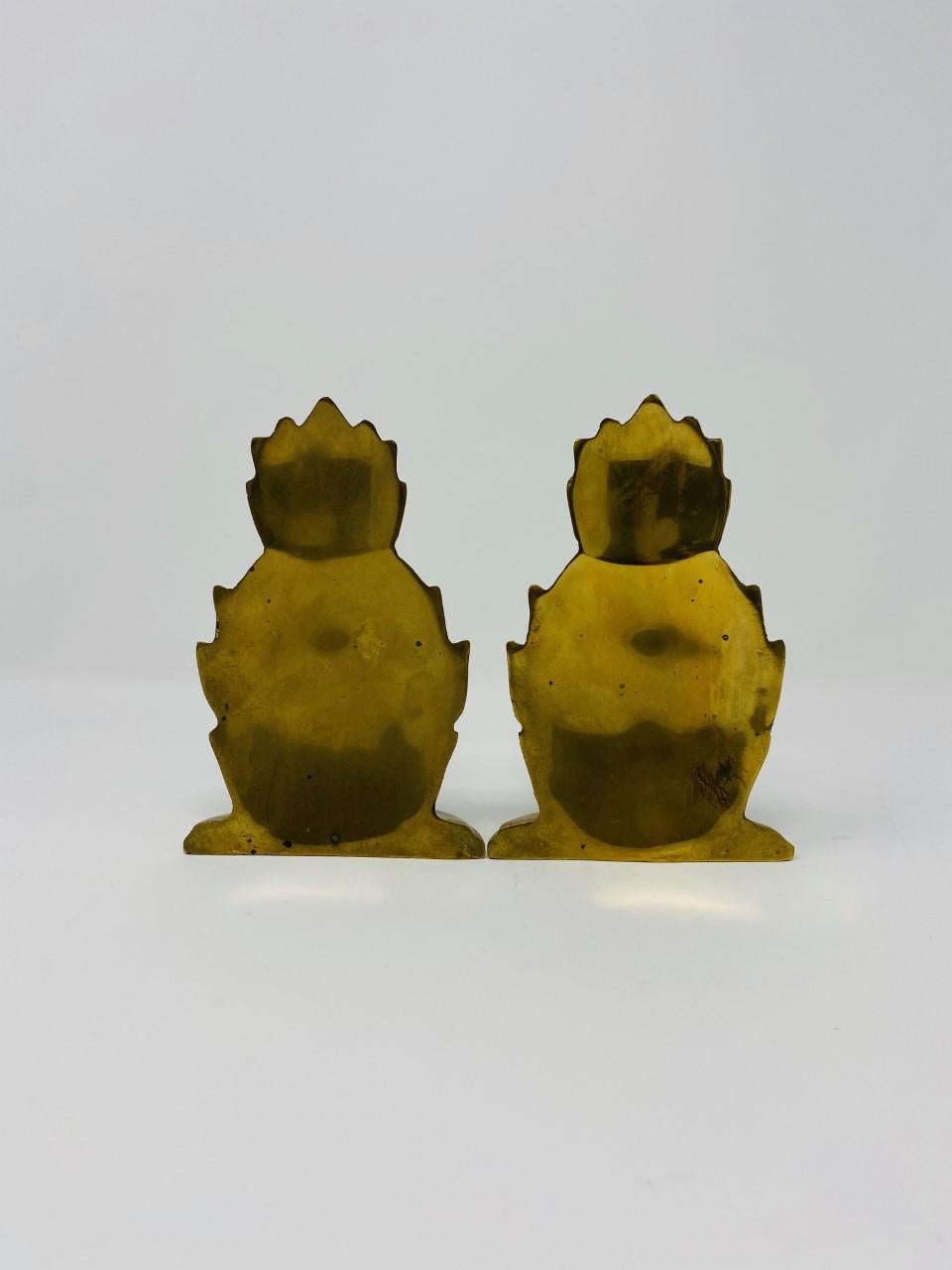 Pair of Mid Century Hollywood Regency Brass Pineapple Bookends In Good Condition For Sale In San Diego, CA