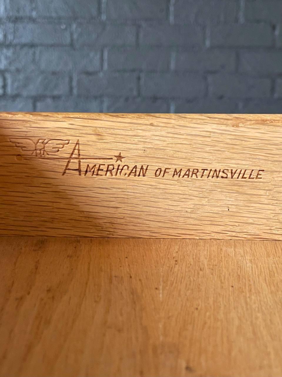 Ein Paar Hollywood-Regency-Nachttische aus der Mitte des Jahrhunderts von American of Martinsville 3