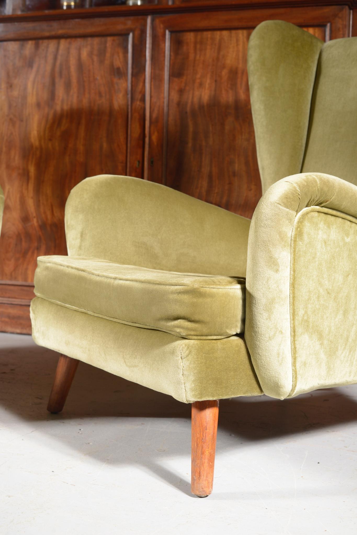 Pair of Mid Century Howard Keith 'Fanfare' Wingback Armchairs In Good Condition In Sherborne, GB