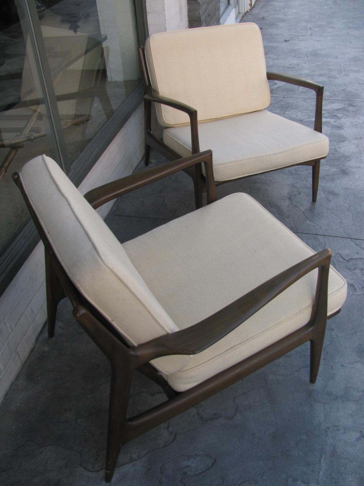 Scandinavian Modern Pair of Mid Century Modern Ib Kofod Larsen Danish Lounge Chairs for Selig