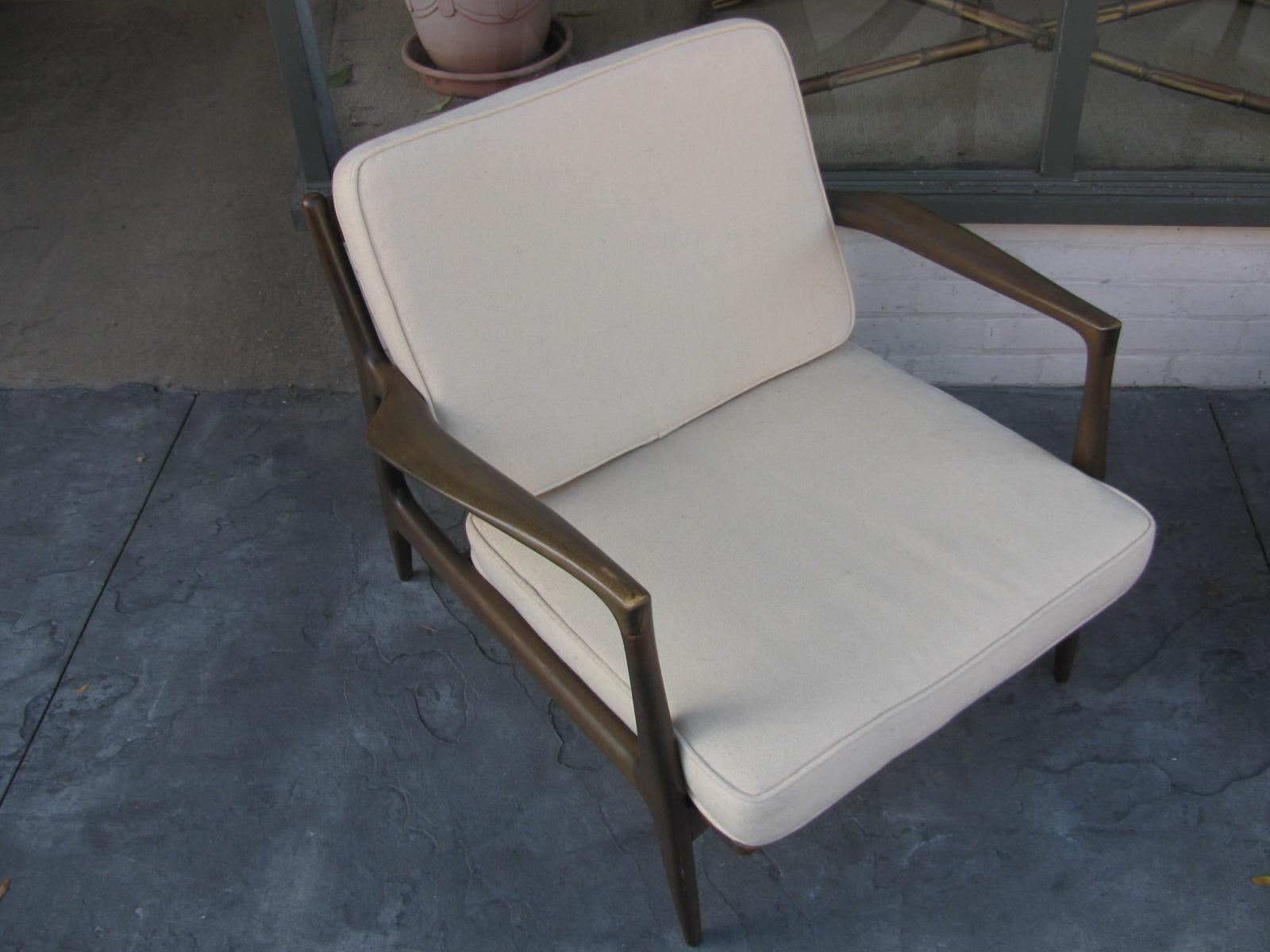 Pair of Mid Century Modern Ib Kofod Larsen Danish Lounge Chairs for Selig In Good Condition In Port Jervis, NY