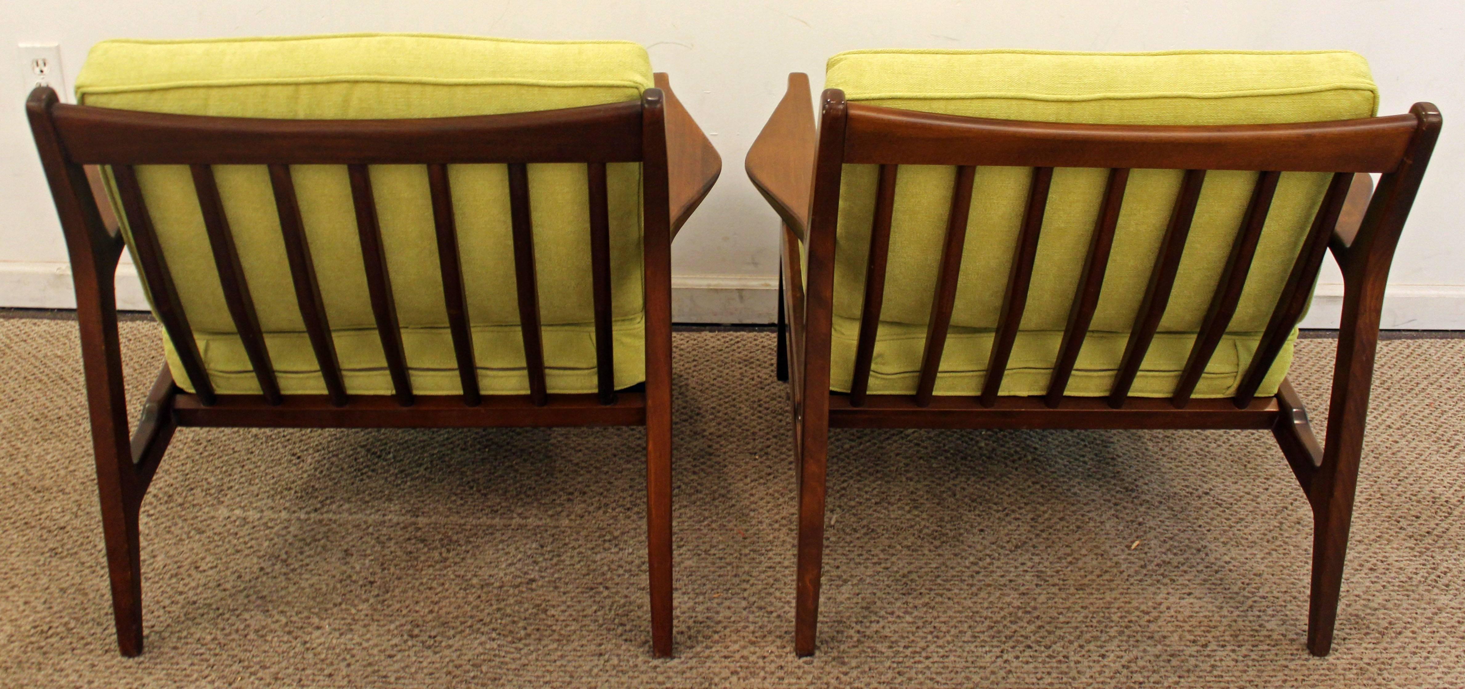 Pair of Midcentury IB Kofod Larsen Style Open Arm Walnut Lounge Chairs In Excellent Condition In Wilmington, DE