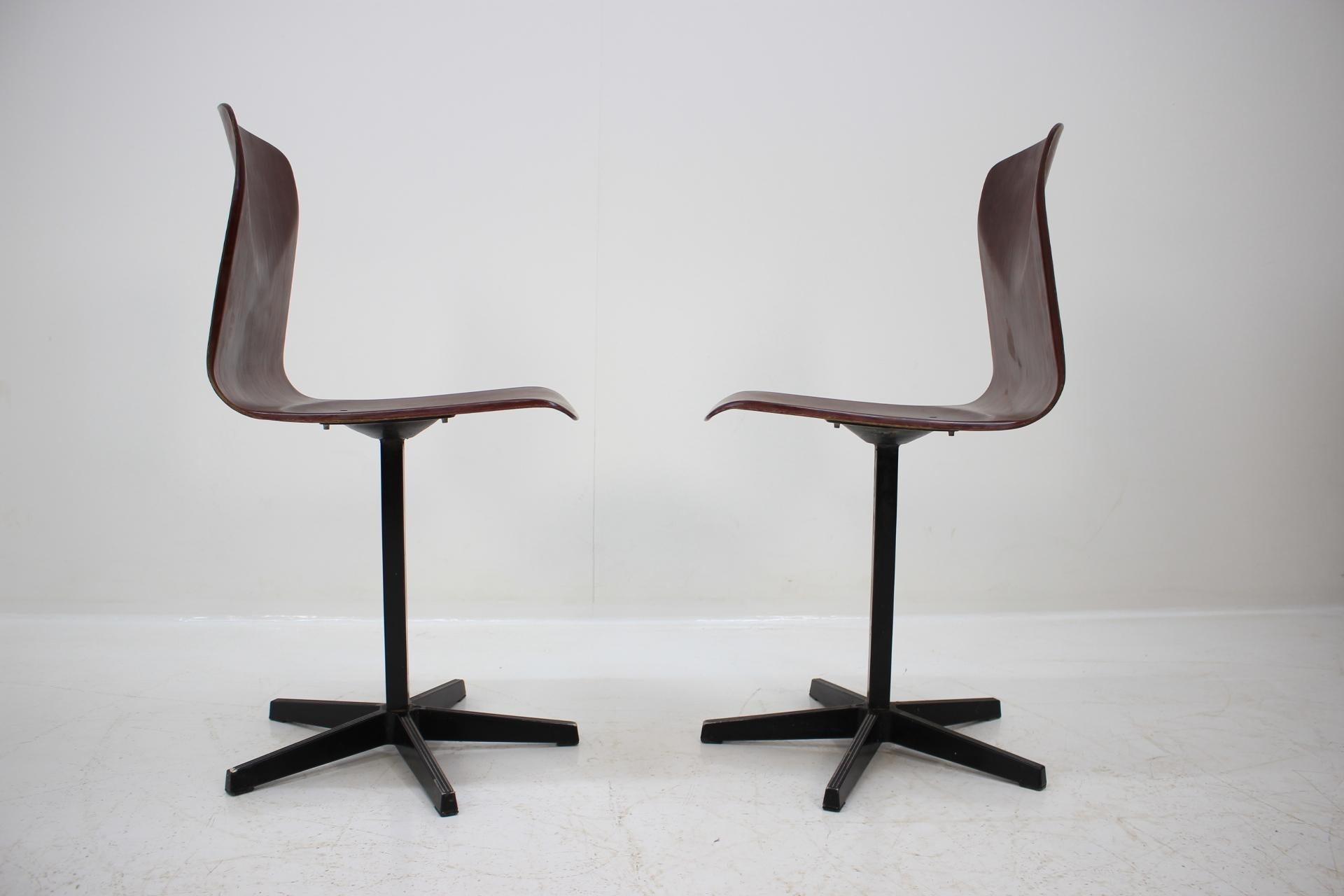 Pair of Midcentury Industrial Style Chairs, Elmar Flötotto for Pagholz, 1970s In Good Condition For Sale In Praha, CZ