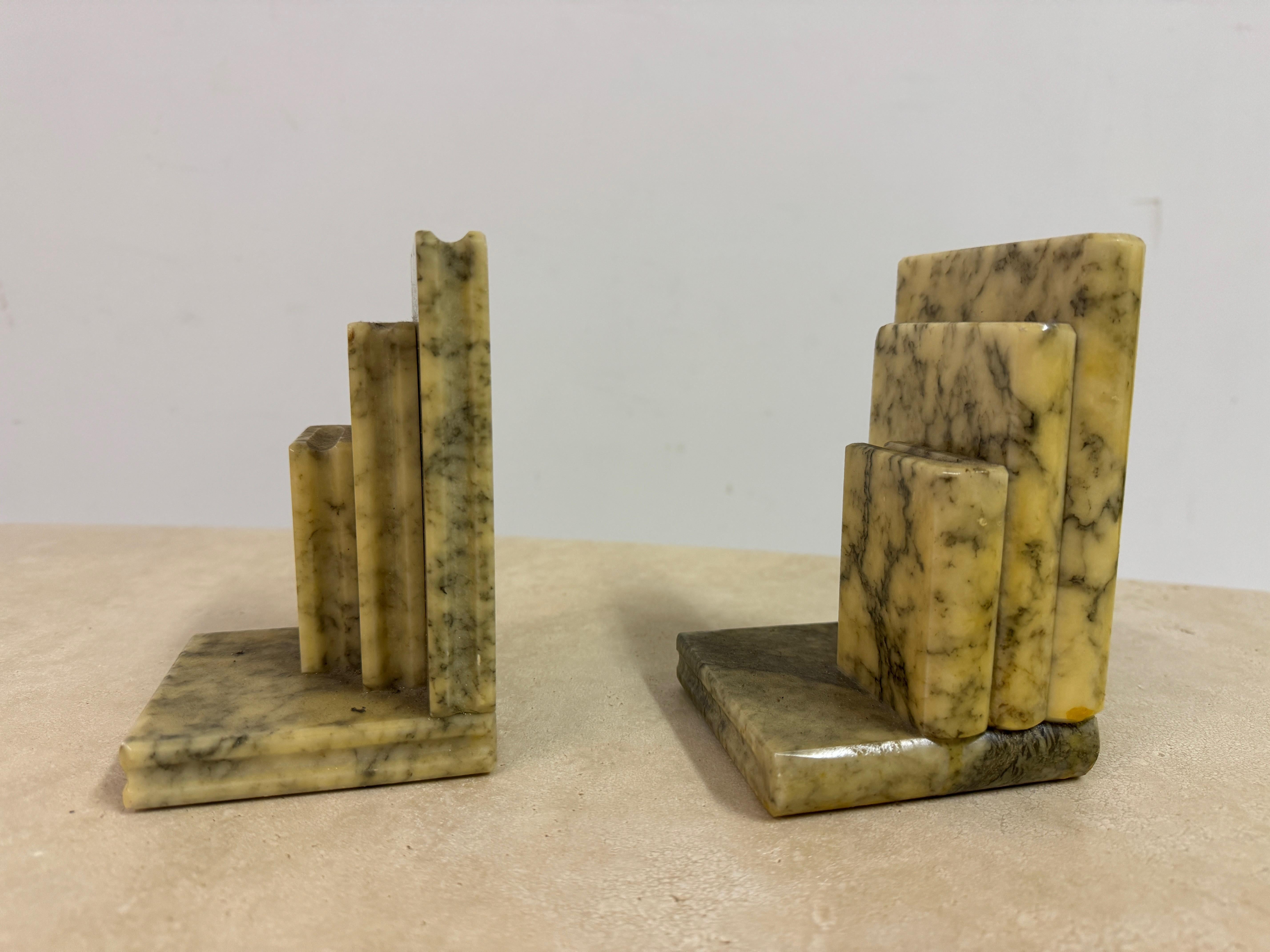 20th Century Pair of Mid Century Italian Alabaster Bookends For Sale