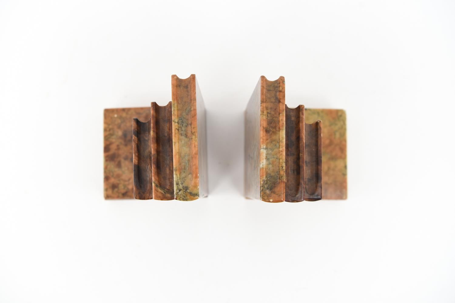 Carved Pair of Midcentury Italian Alabaster Stacked-Book Bookends, Manner of Noymer