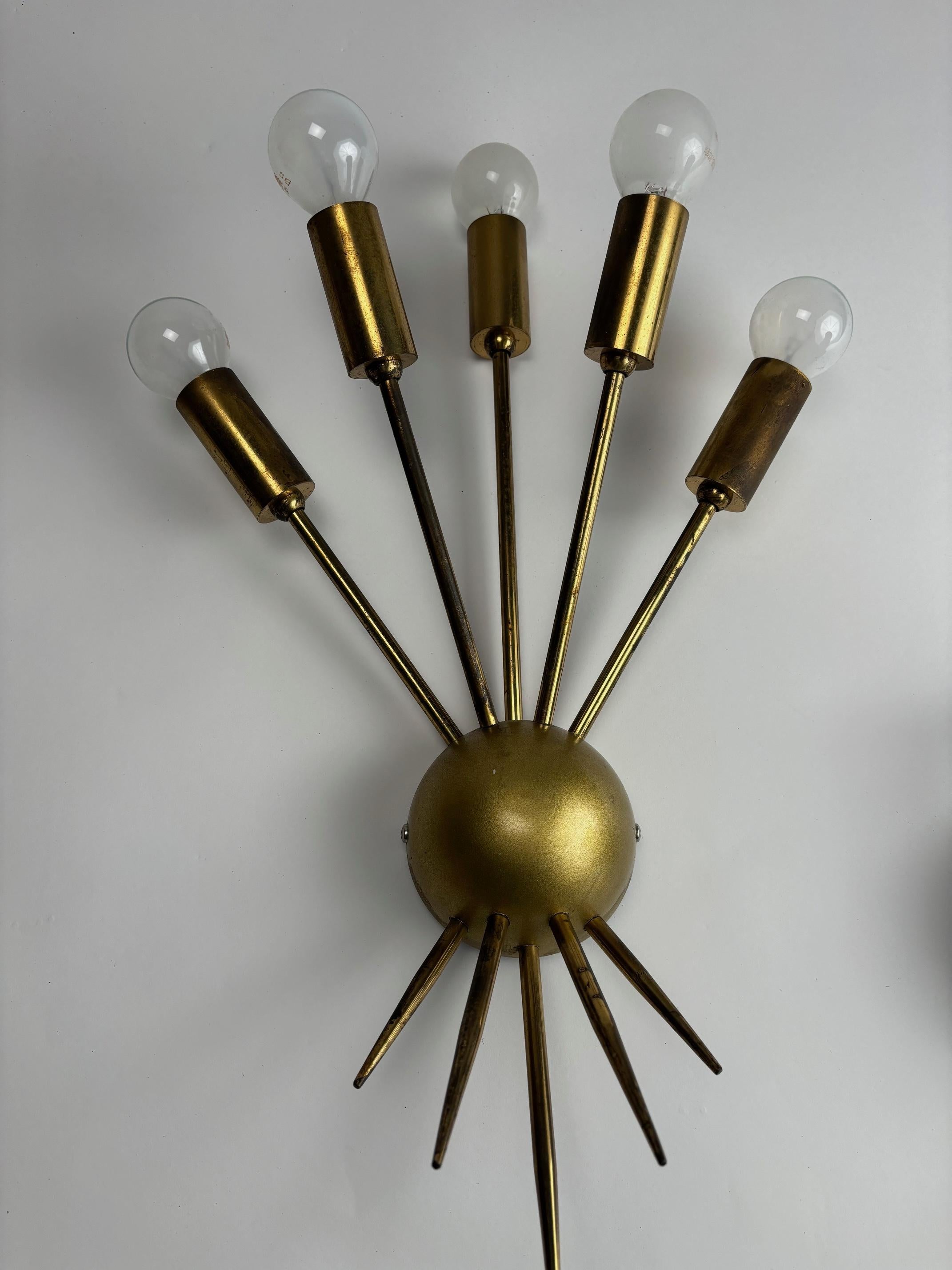 Paar italienische Appliken Stilnovo Attr. aus der Jahrhundertmitte, 1950er Jahre im Zustand „Gut“ im Angebot in Argelato, BO