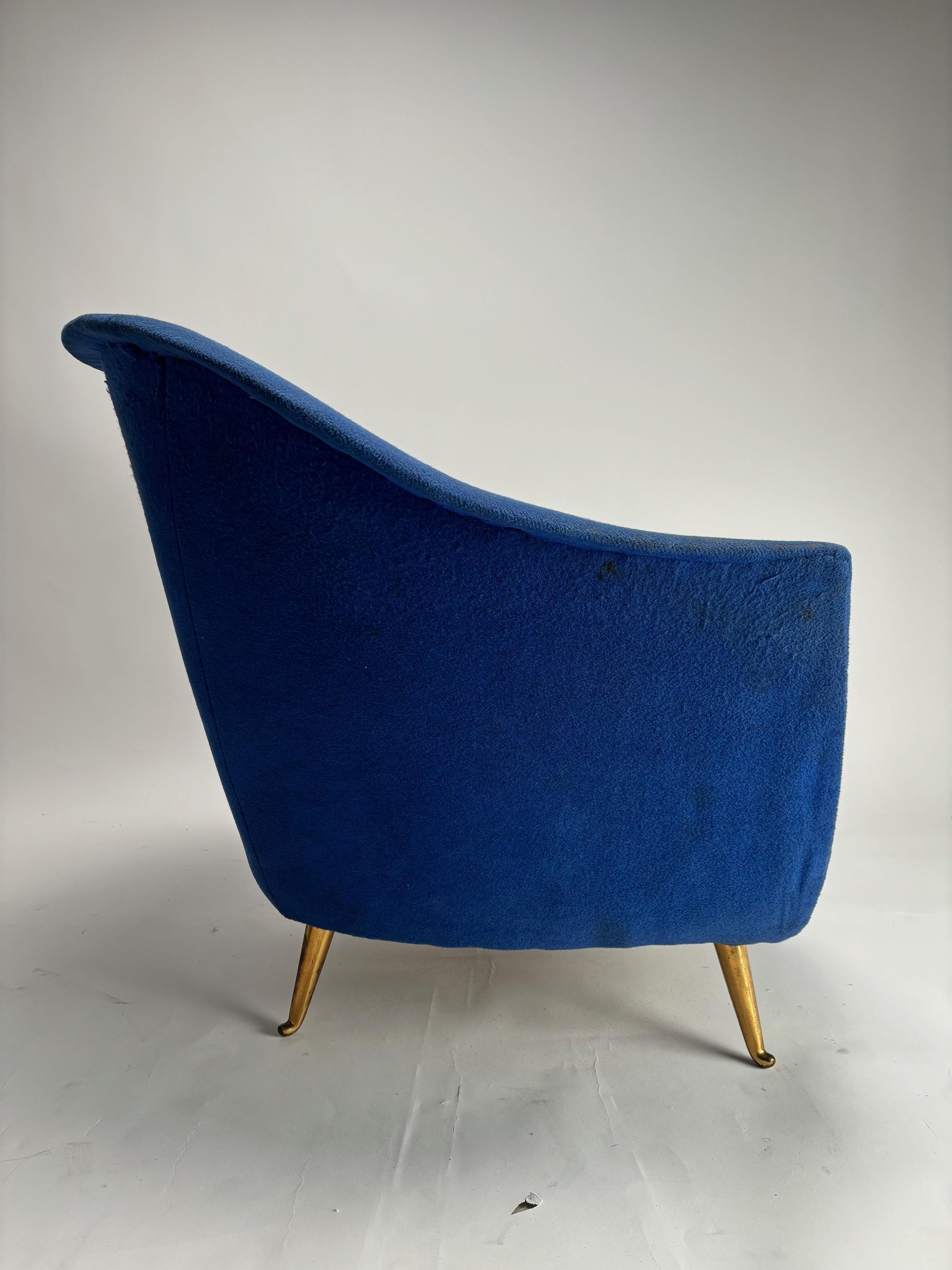 Ottone Coppia di poltrone italiane di metà secolo di Isa, personalizzabili in vendita