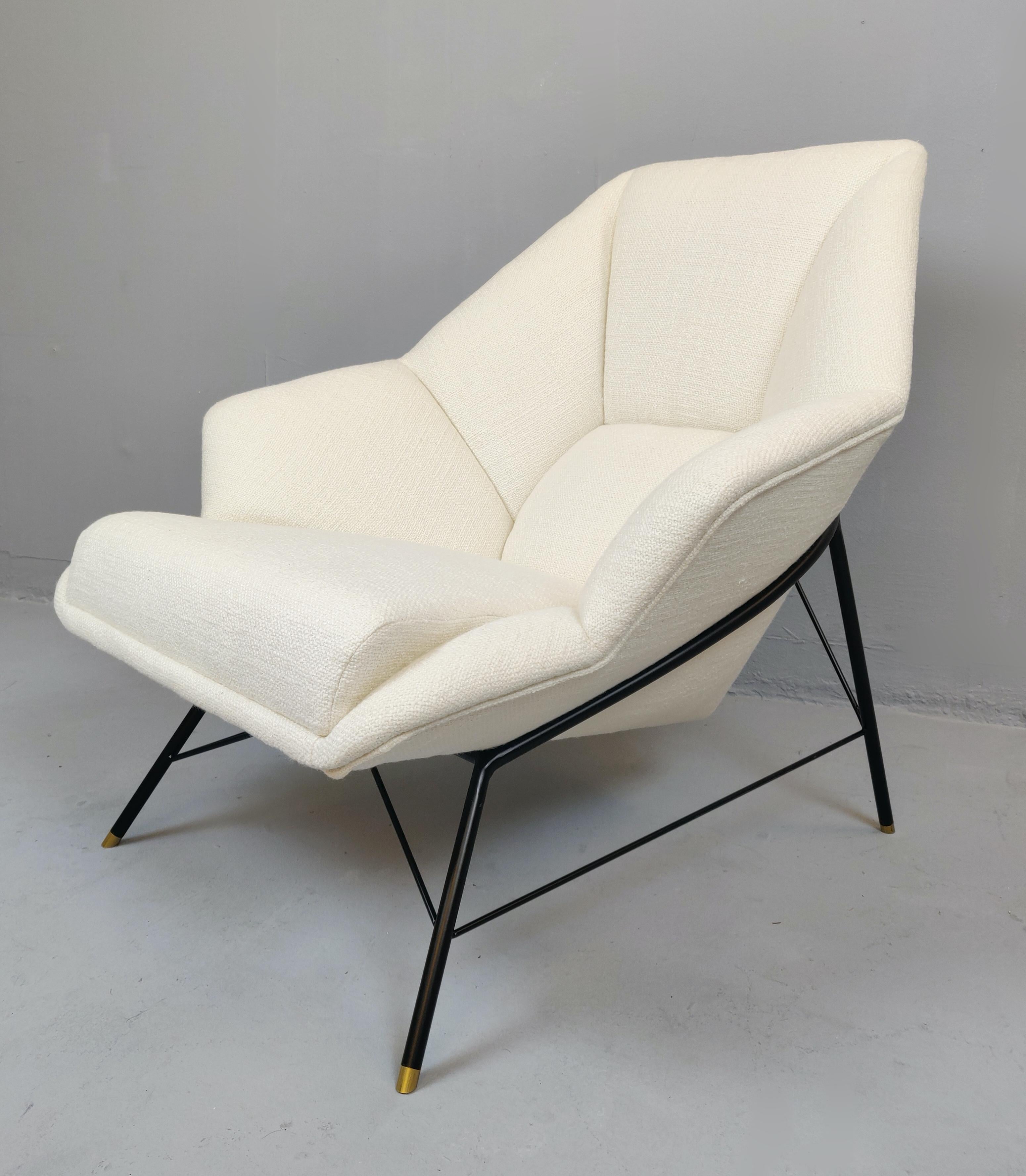 Pair of Midcentury Italian Armchairs For Sale 5