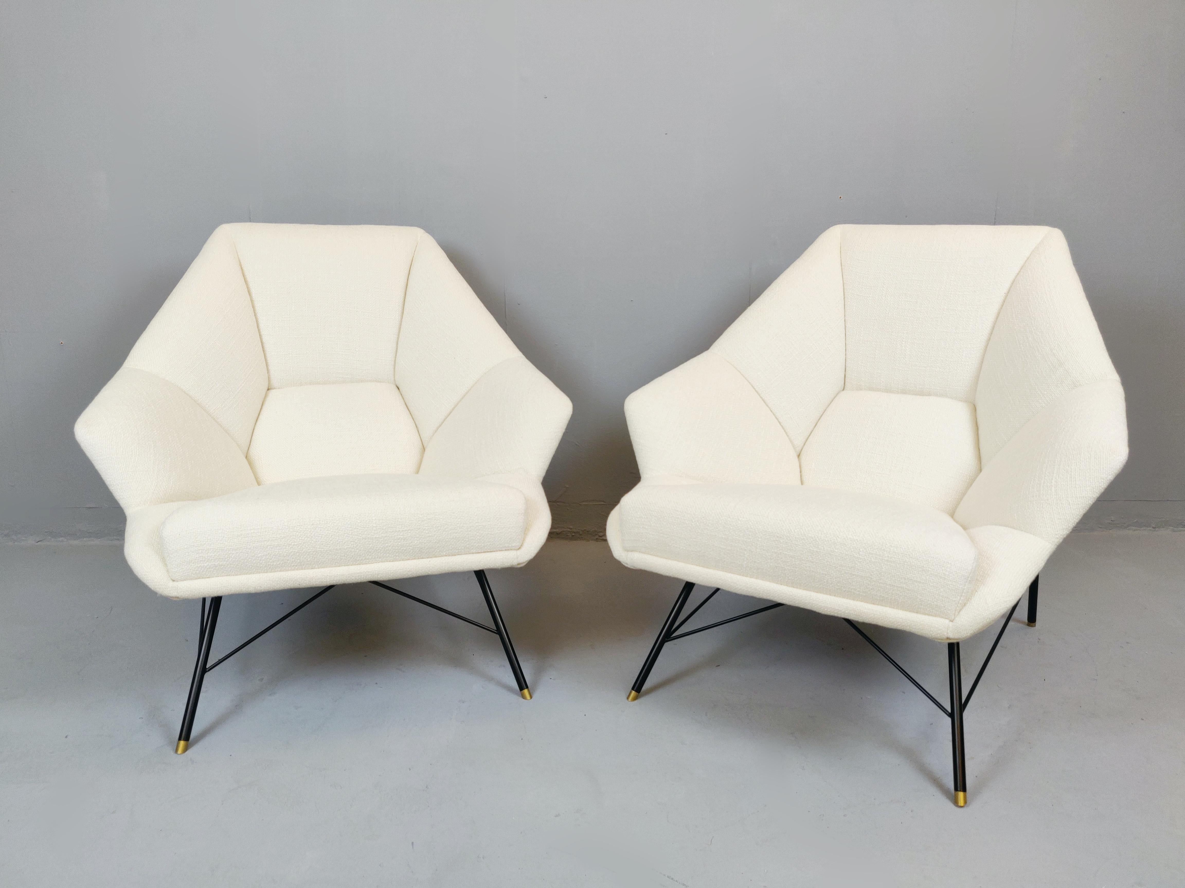 Pair of Midcentury Italian Armchairs In Good Condition For Sale In Brussels, BE